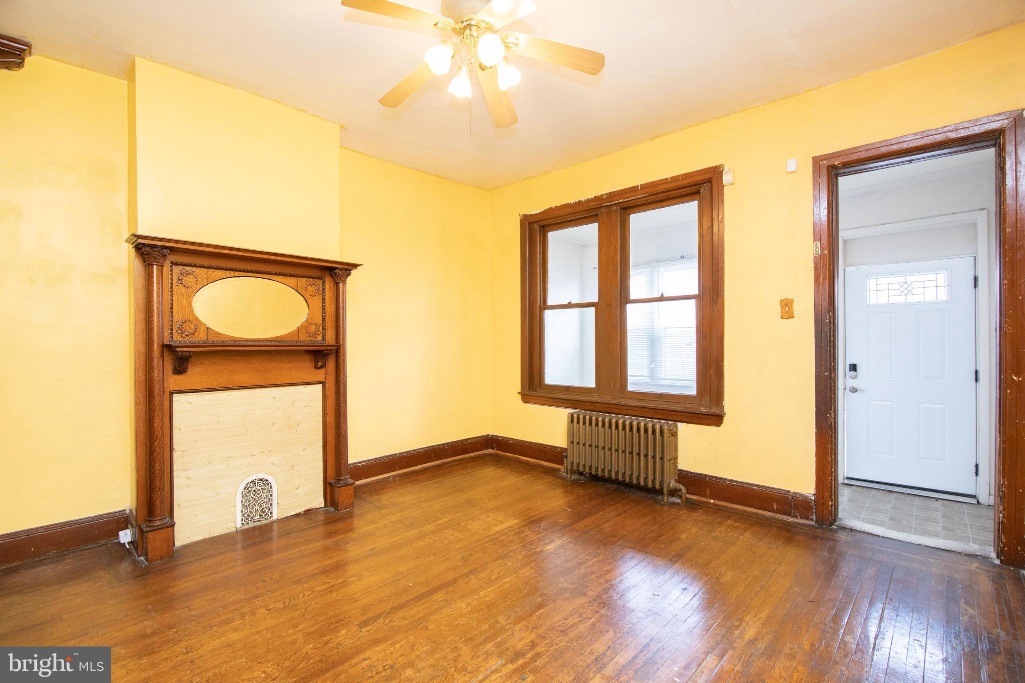 ELMWOOD PARK - Residential