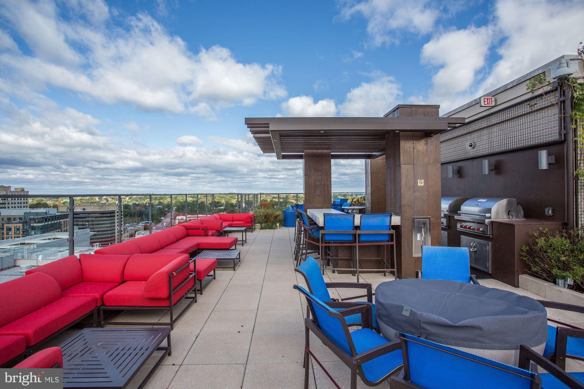 BALLSTON COMMONS - Residential Lease