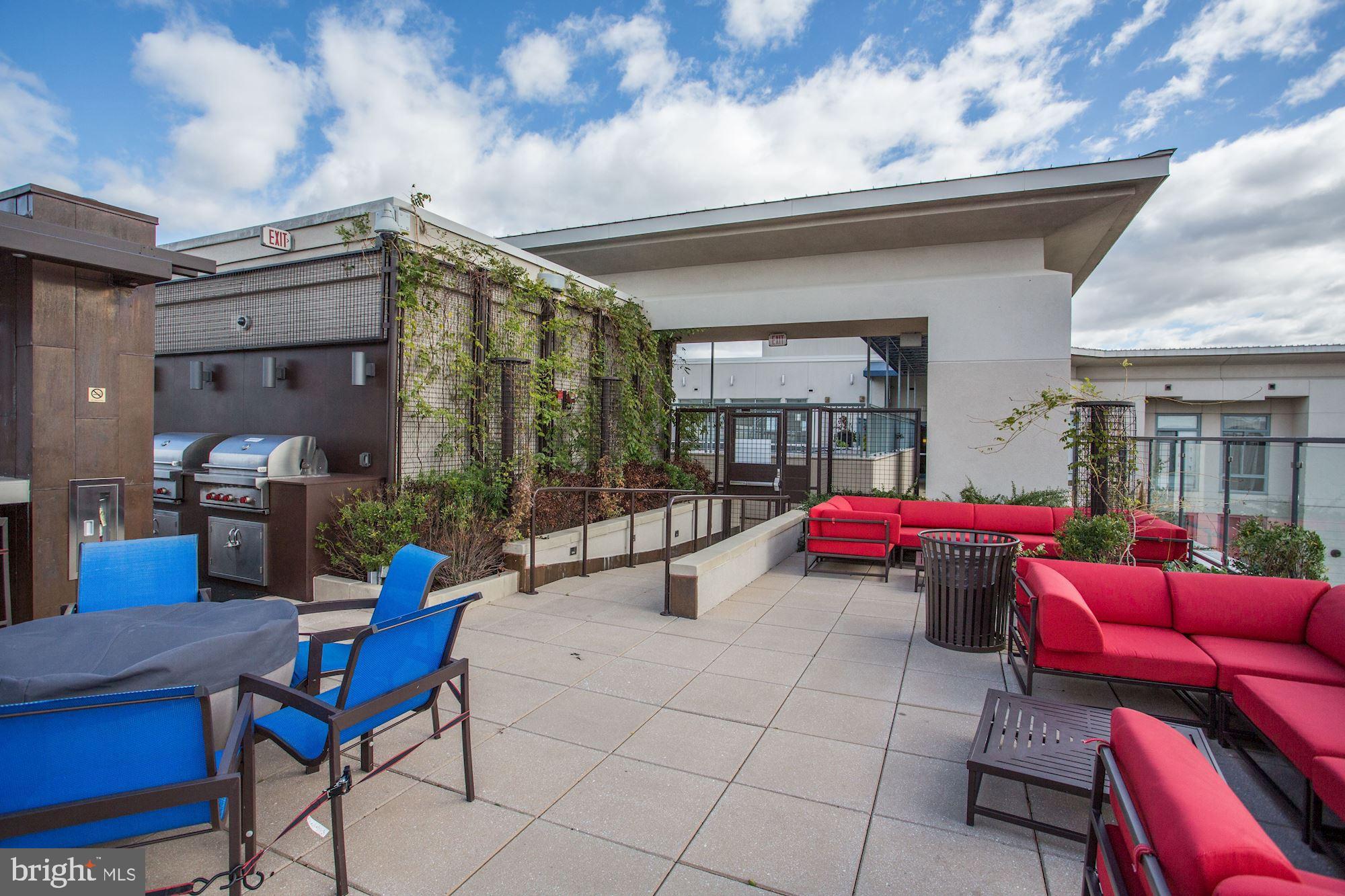 BALLSTON COMMONS - Residential Lease