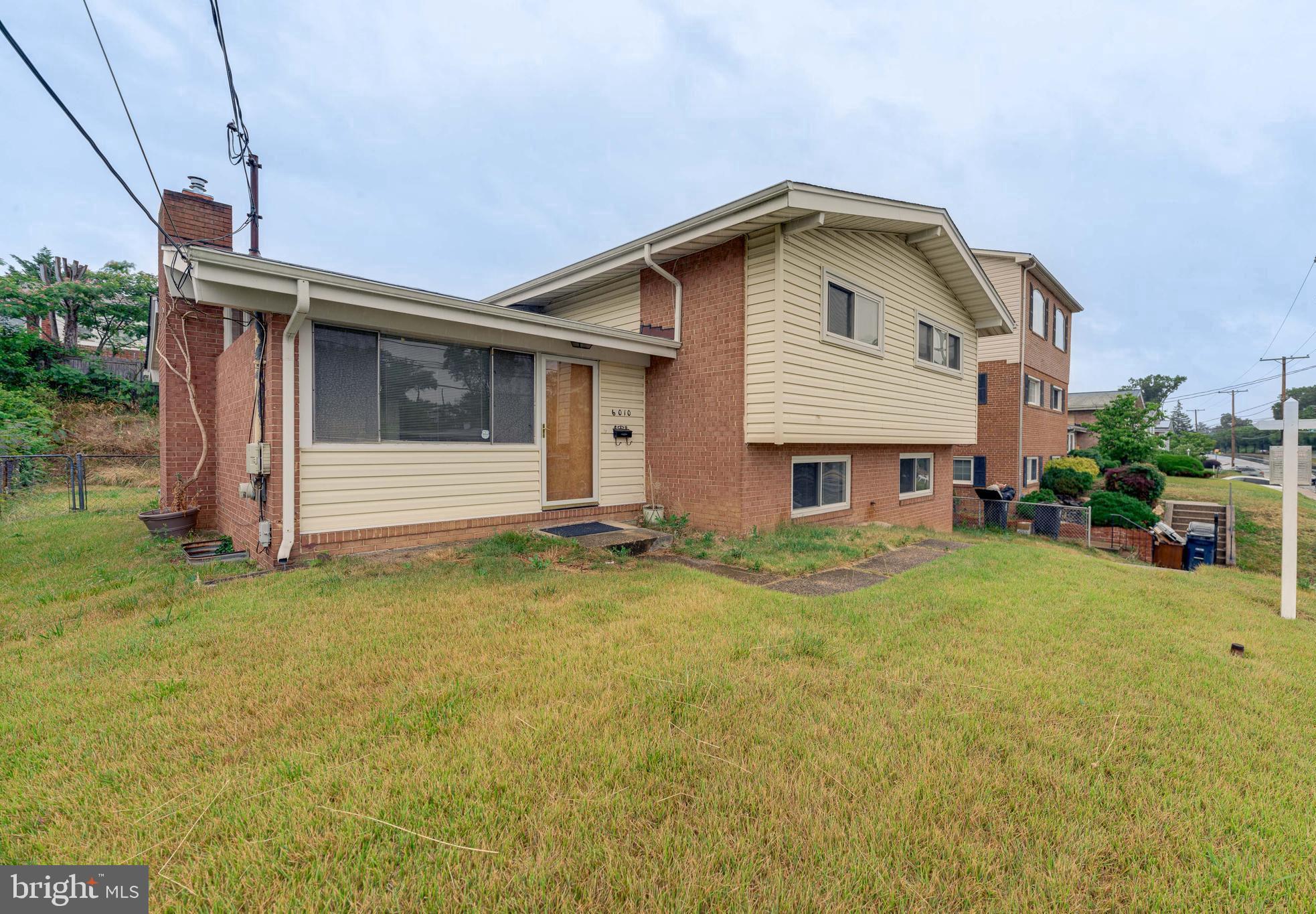 ADELPHI KNOLLS - Residential
