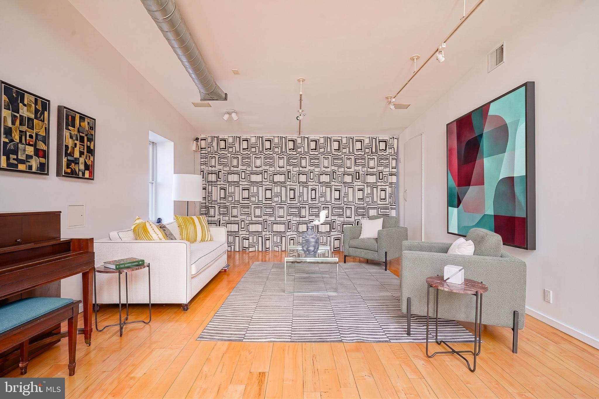 OLD CITY - Residential