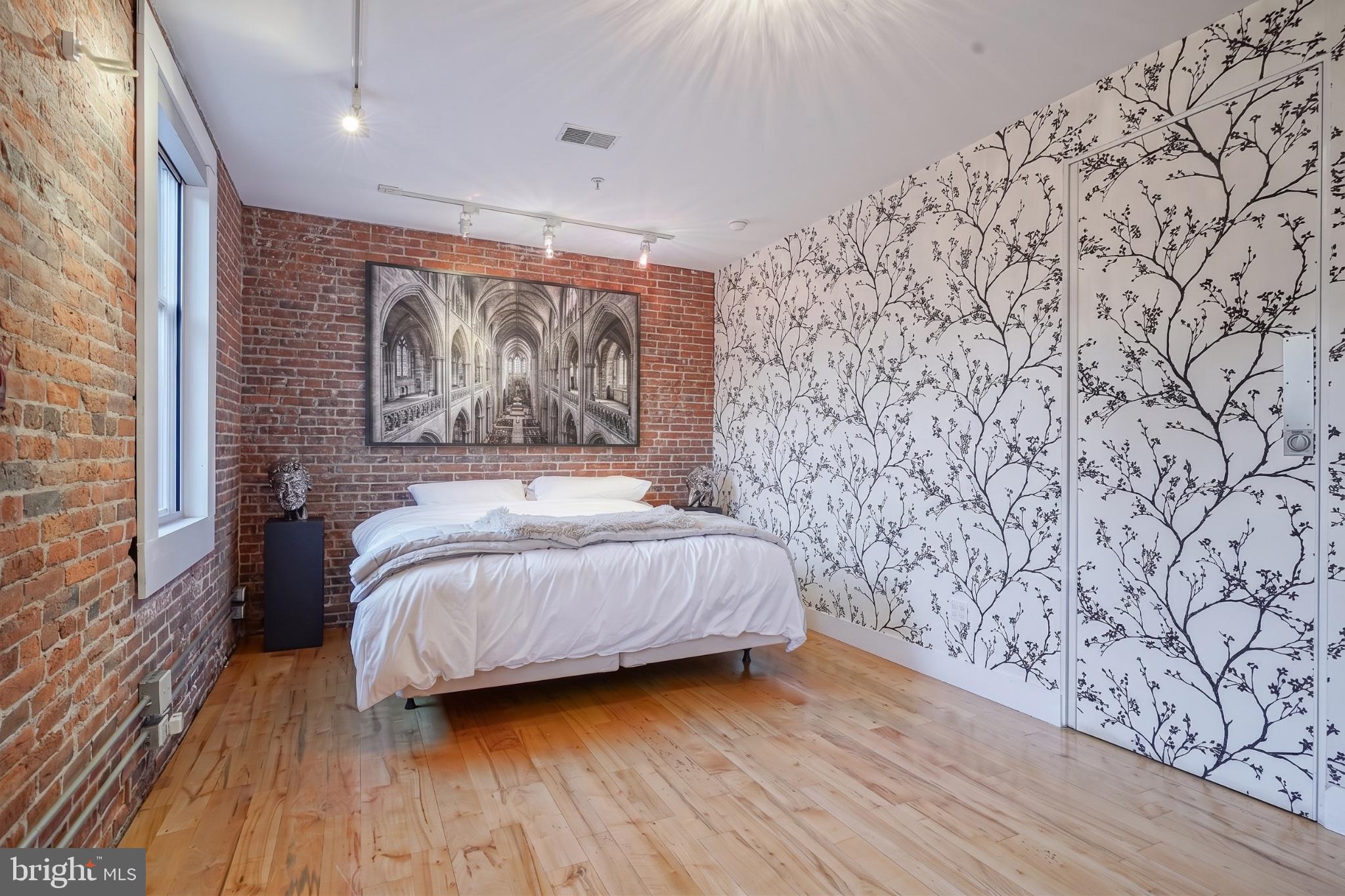 OLD CITY - Residential