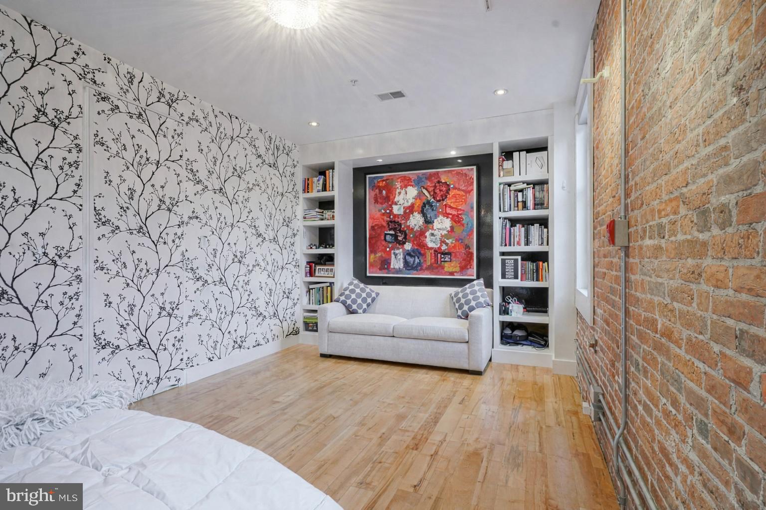 OLD CITY - Residential