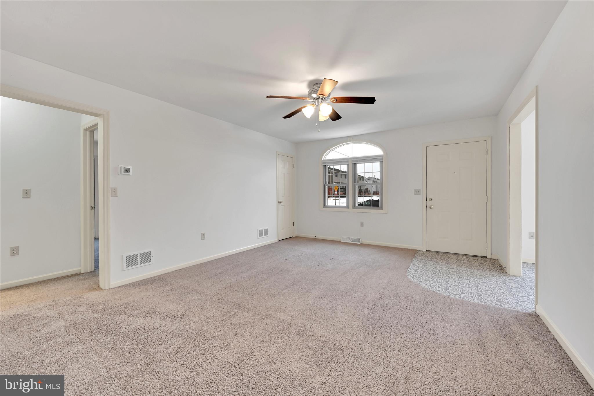 OAK HILLS - Residential