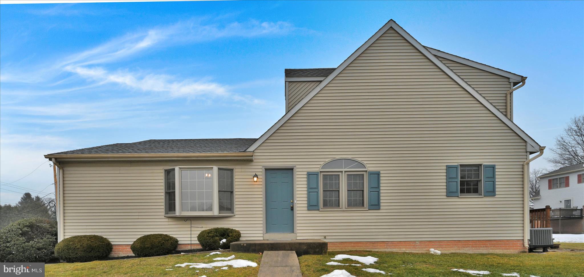 OAK HILLS - Residential