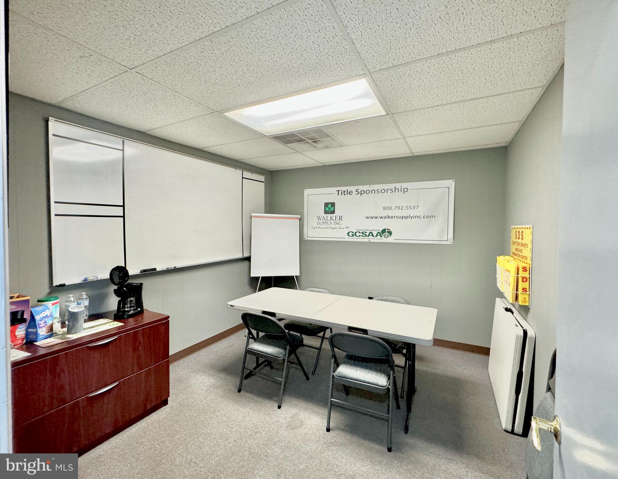 COMMERCE PARK - Commercial Lease