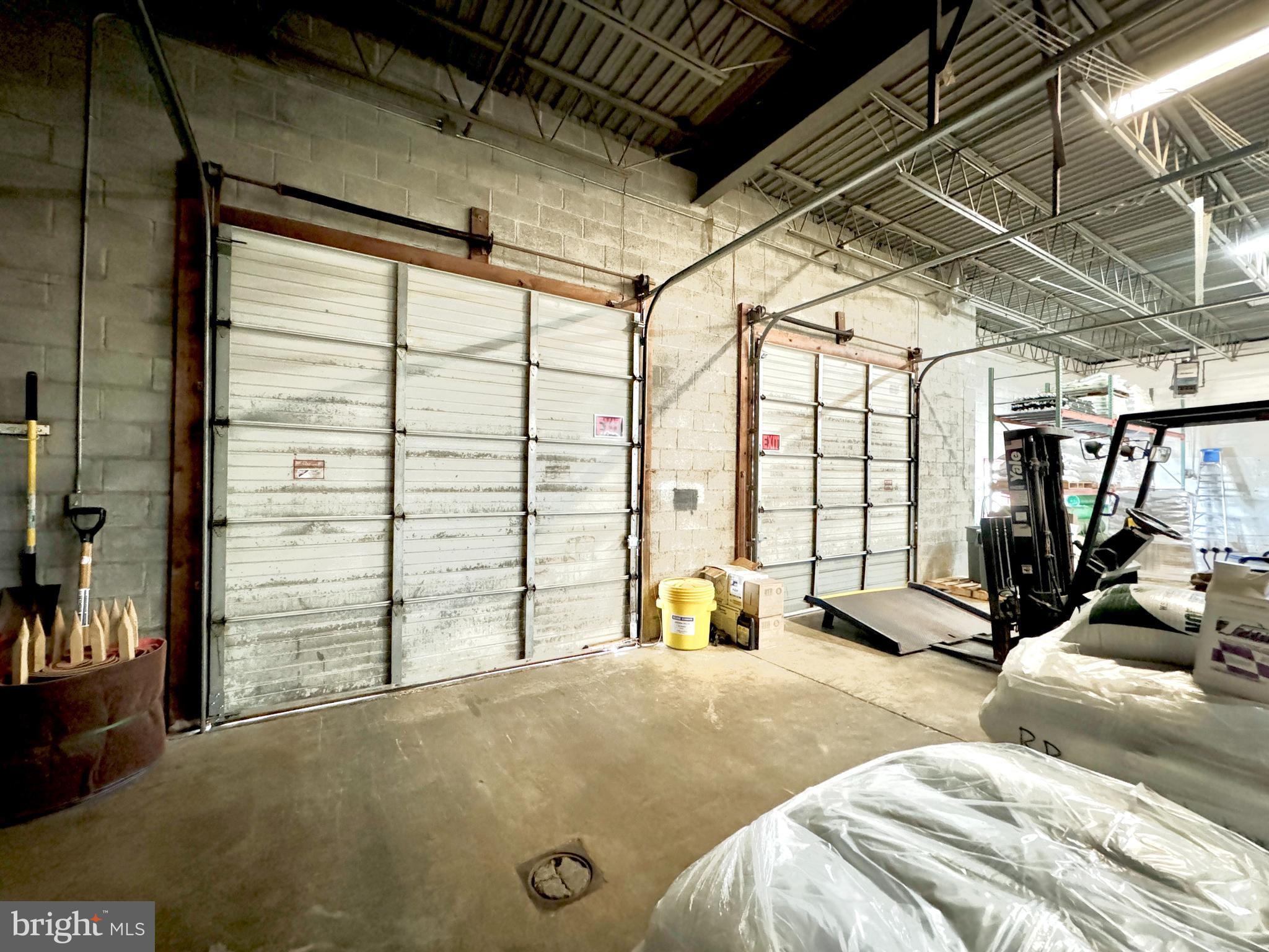 COMMERCE PARK - Commercial Lease