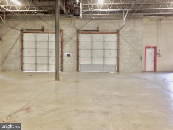 COMMERCE PARK - Commercial Lease