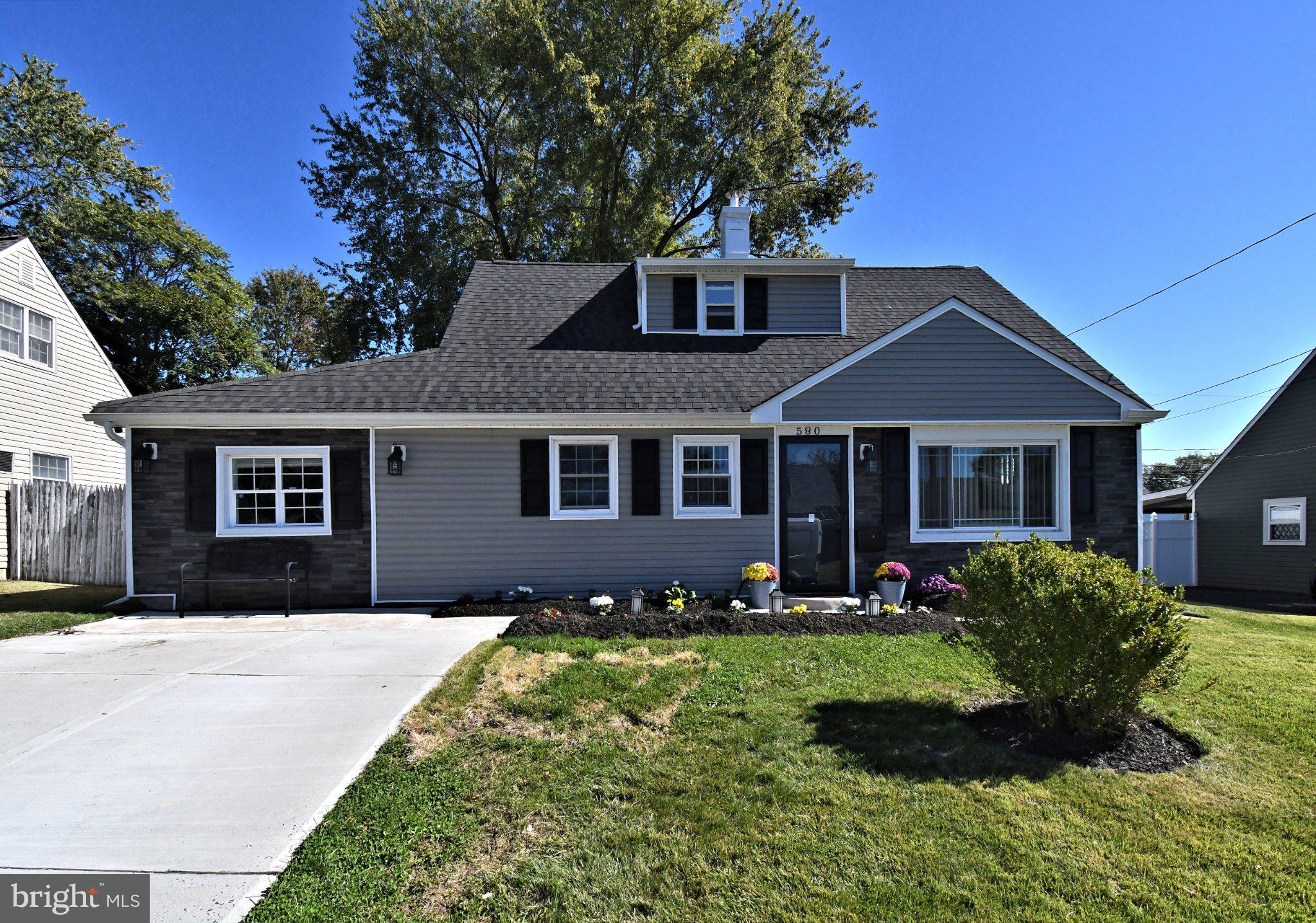 580 CARLISLE DRIVE