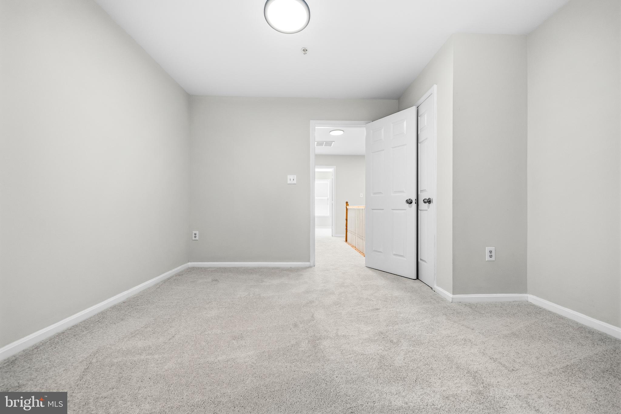 HAWTHORNE HILL - Residential