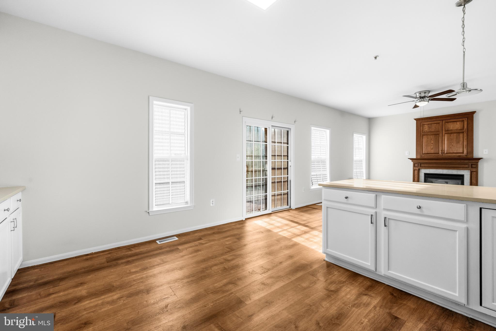 HAWTHORNE HILL - Residential