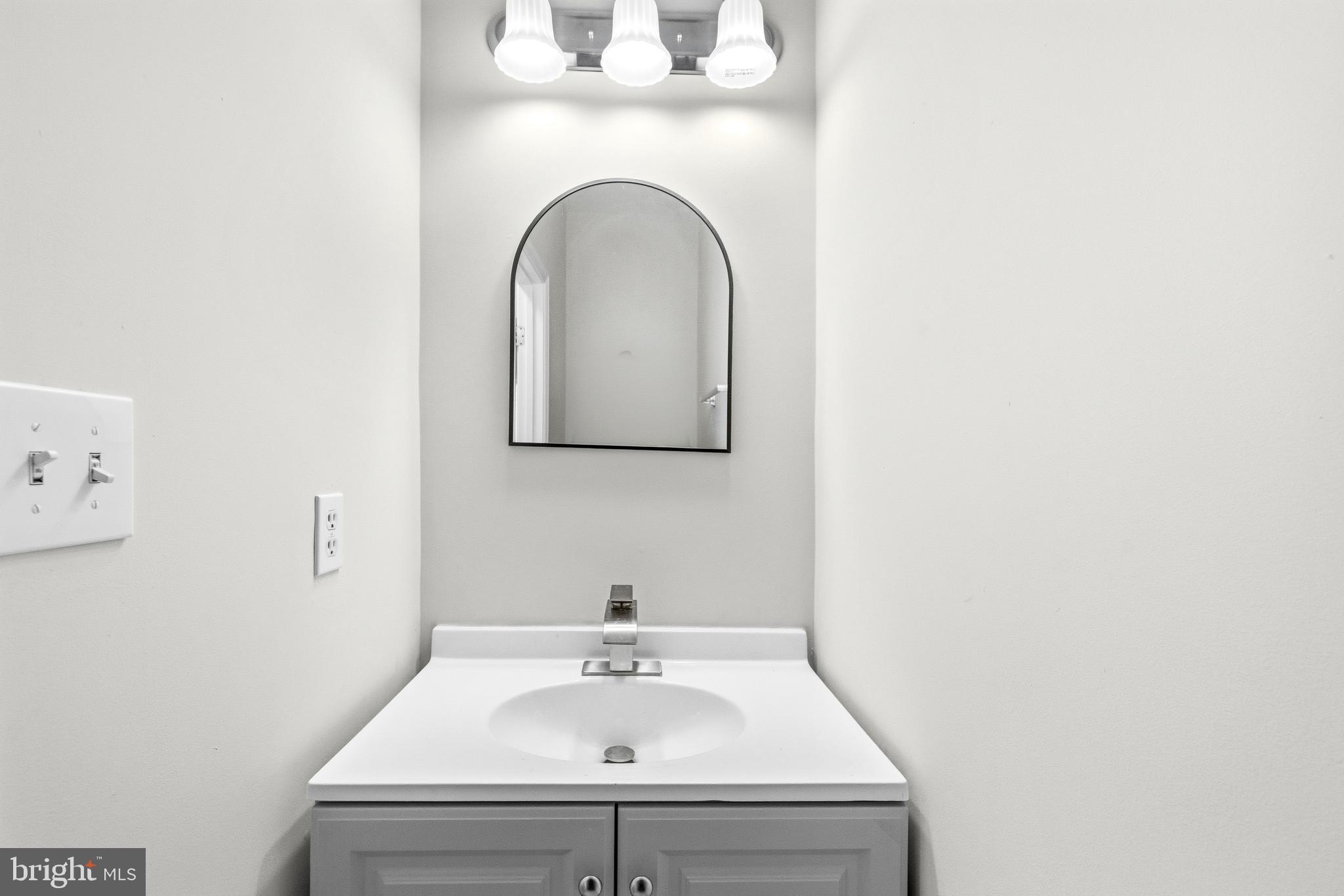 HAWTHORNE HILL - Residential