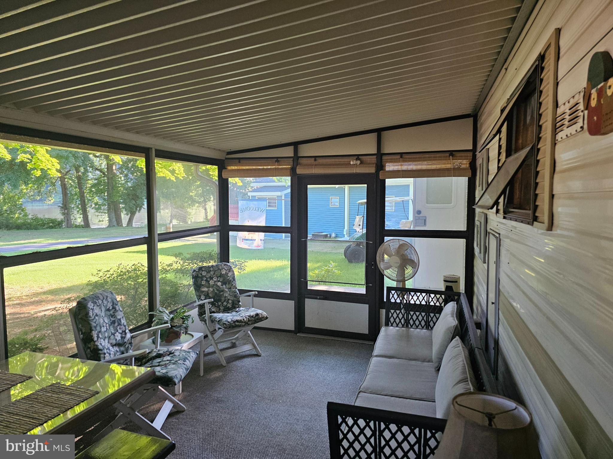 15, 16 HIAWATHA DRIVE GLEN 6