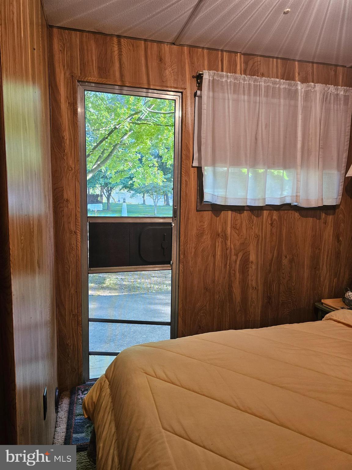 INDIAN ACRES - Residential