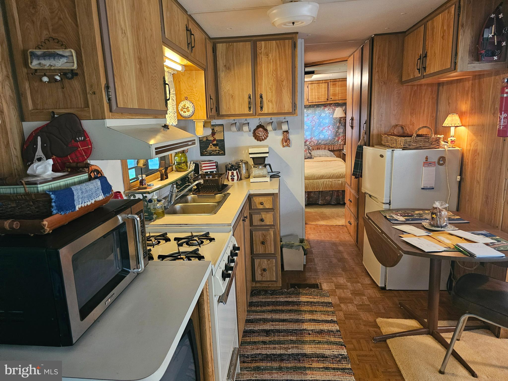 INDIAN ACRES - Residential