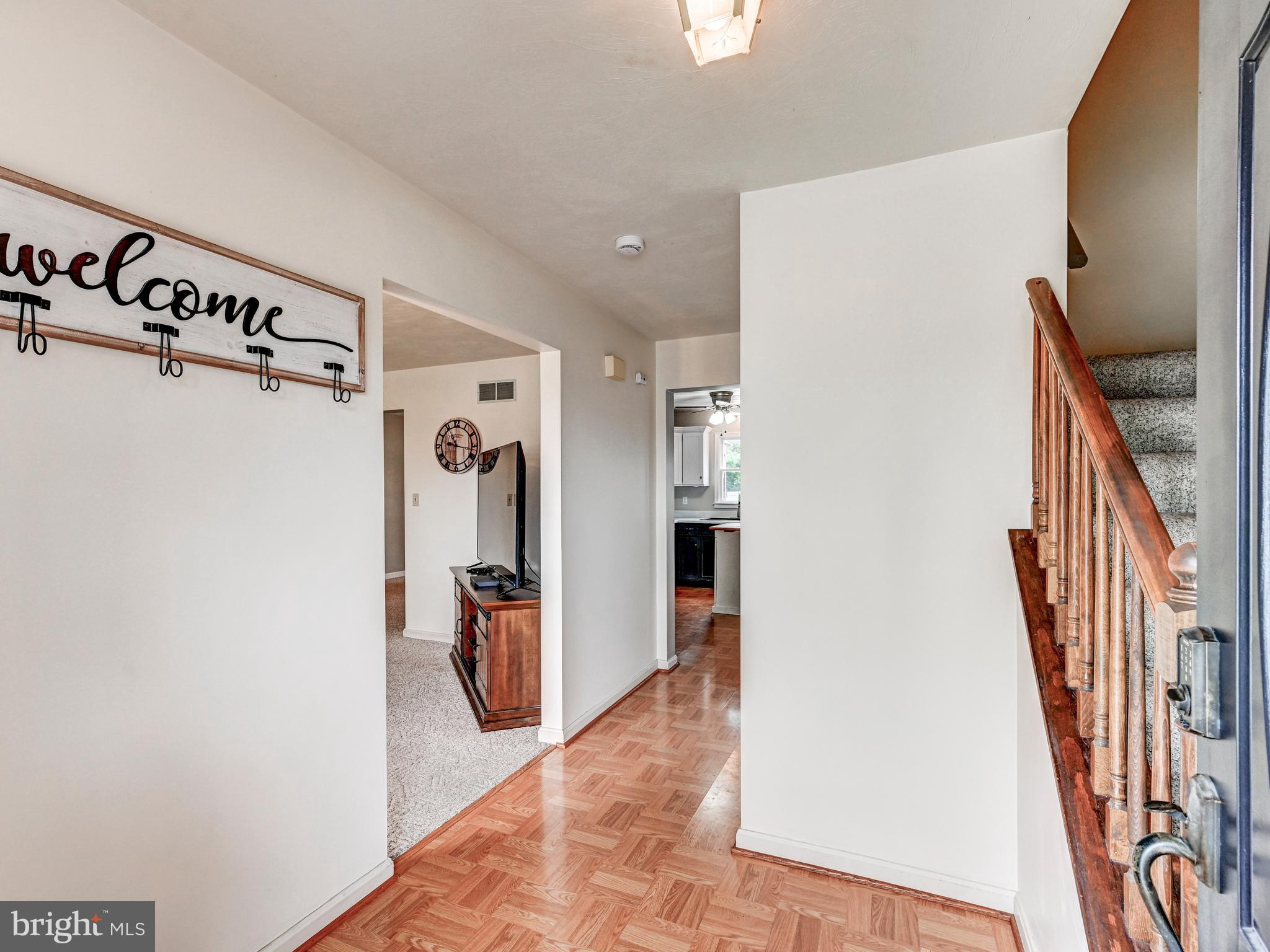 1633 RAINBOW CIRCLE