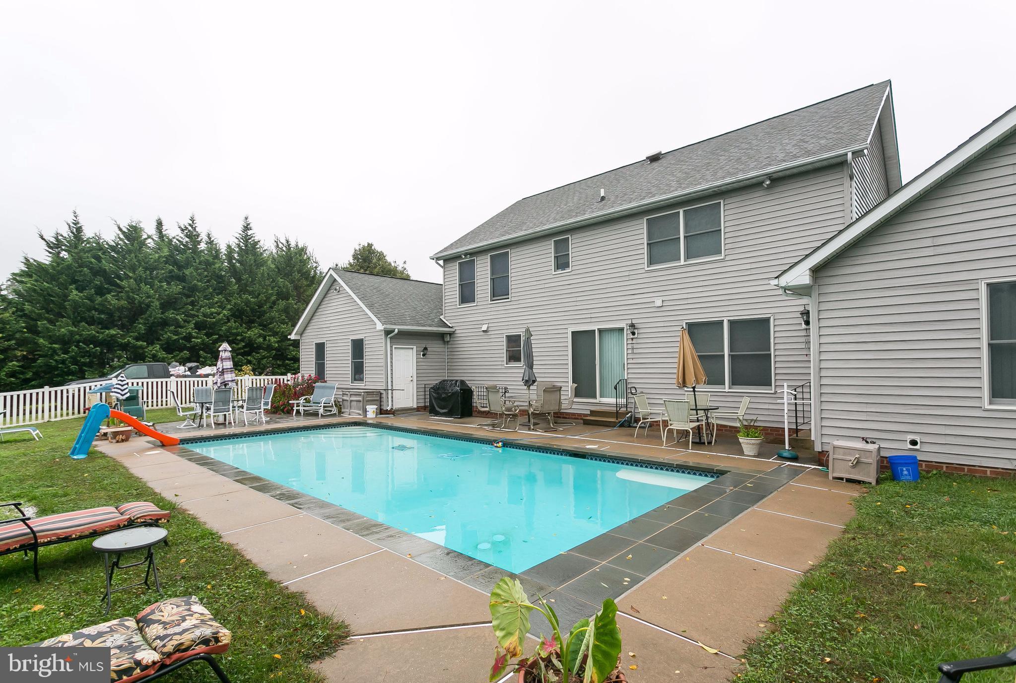 LONGFIELD ESTATES - Residential