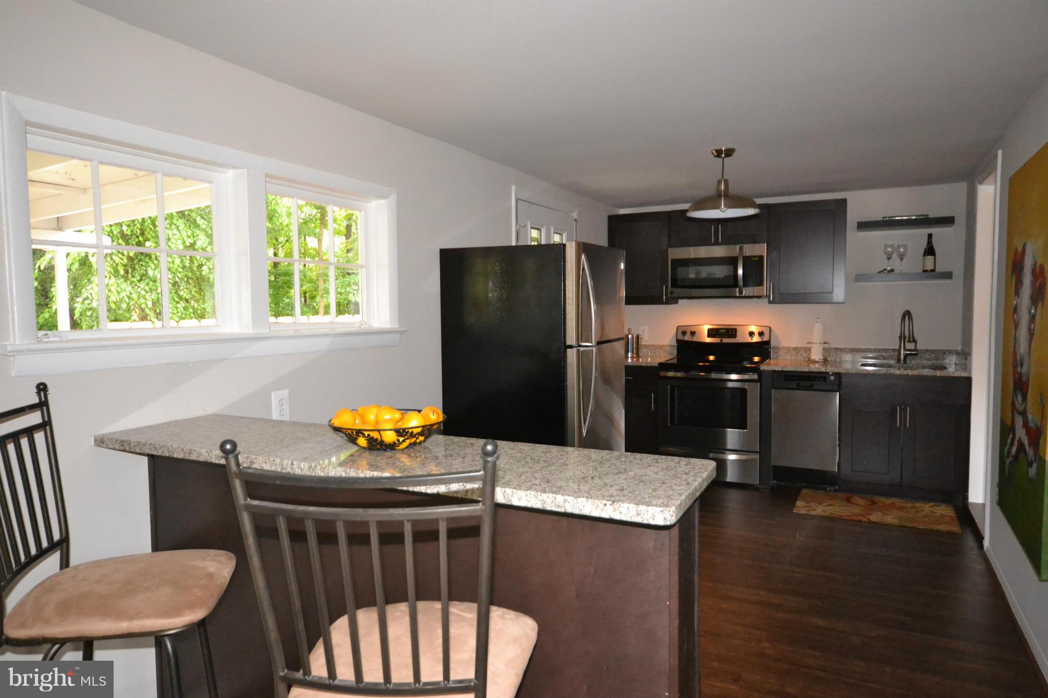 SUNNYSIDE - Residential Lease