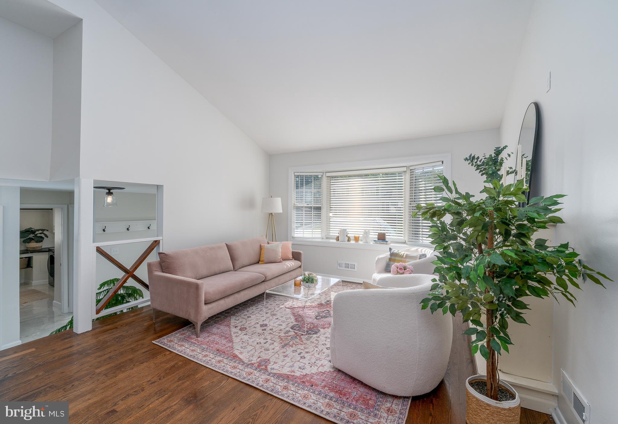 CRESTWOOD - Residential