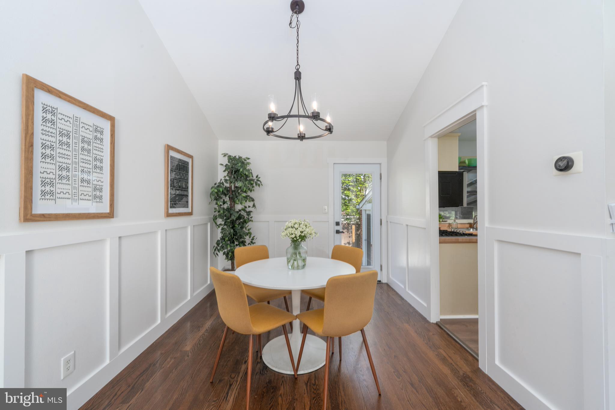 CRESTWOOD - Residential