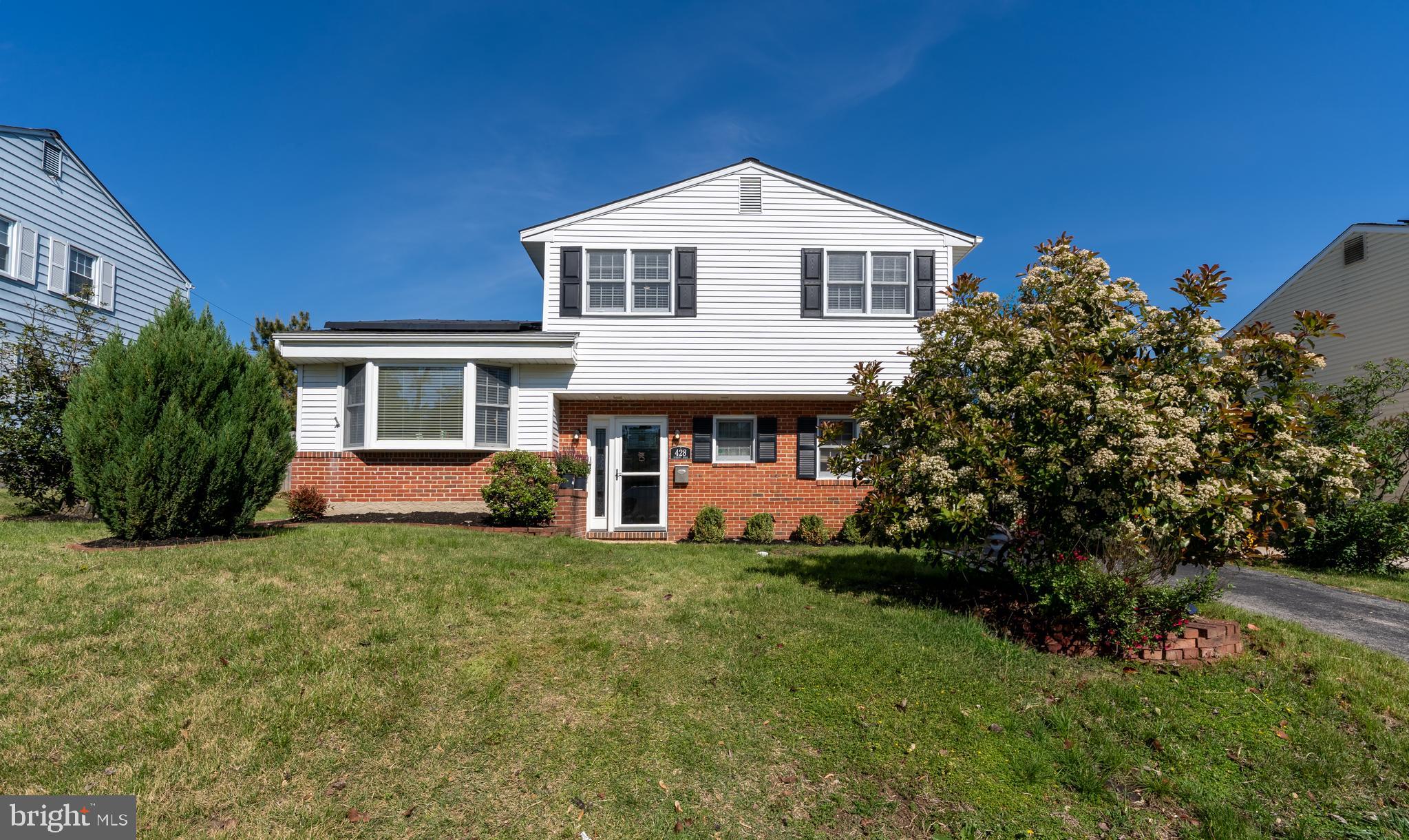 CRESTWOOD - Residential