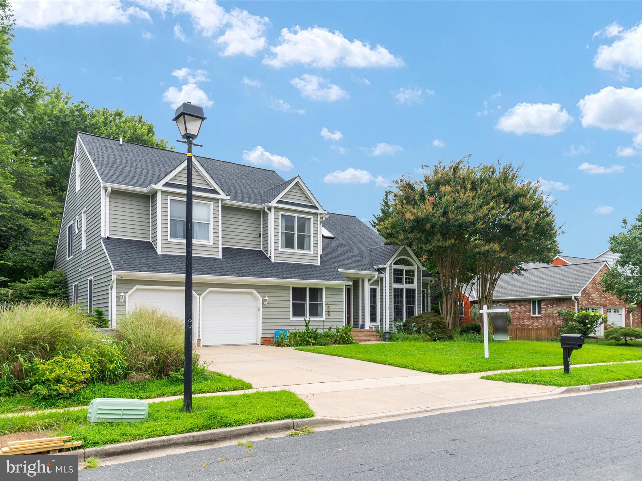 1728 PEARTREE LANE
