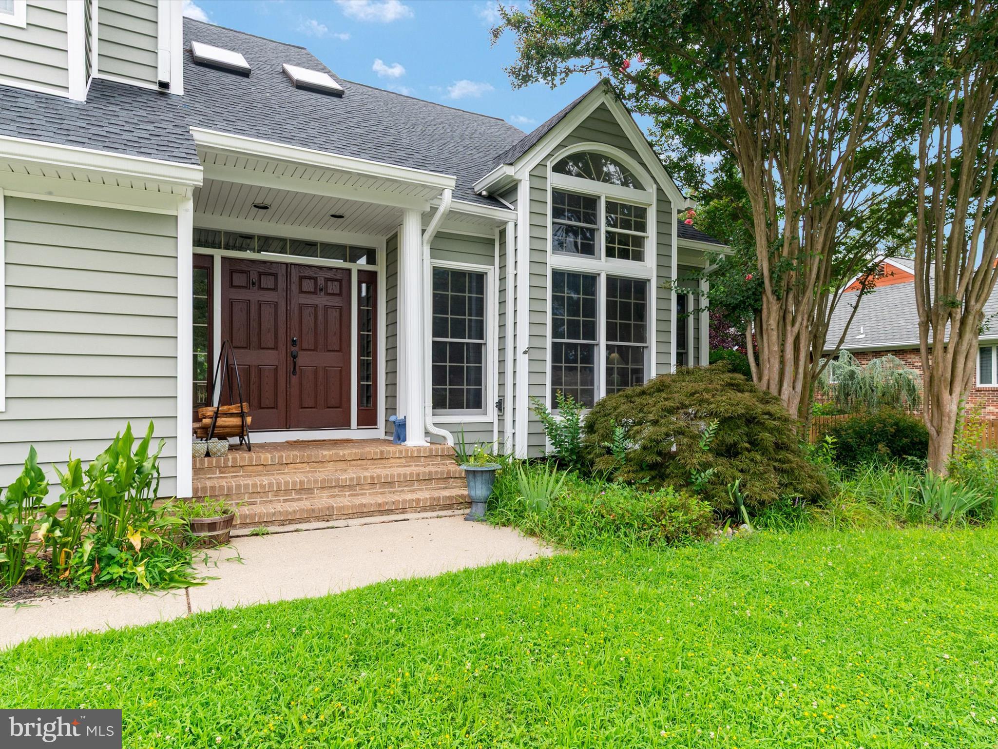 1728 PEARTREE LANE