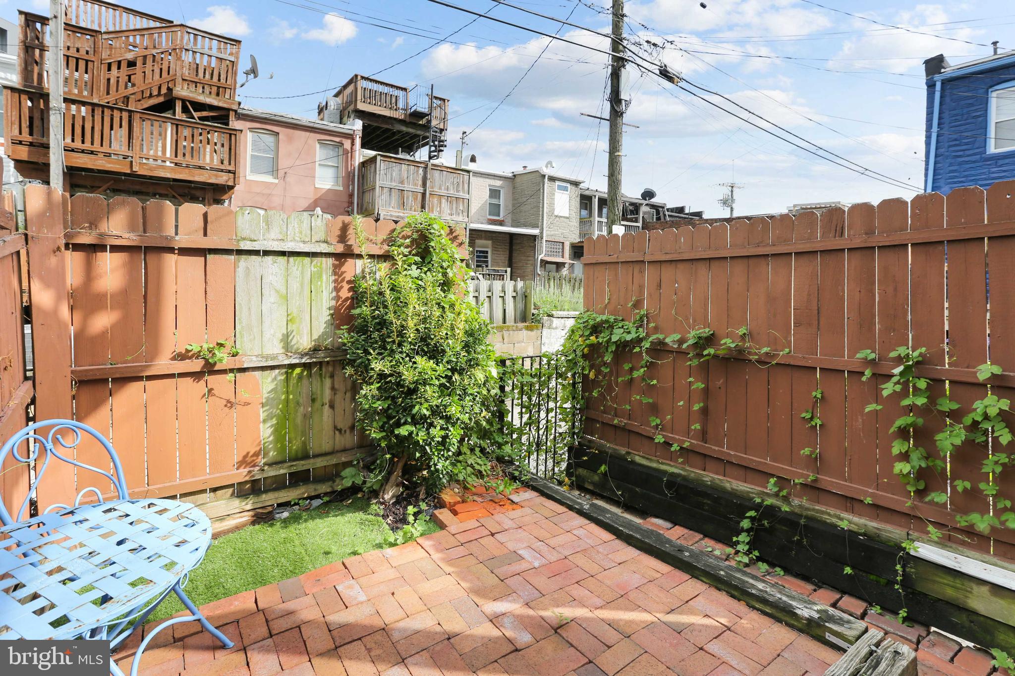 LOCUST POINT - Residential Lease