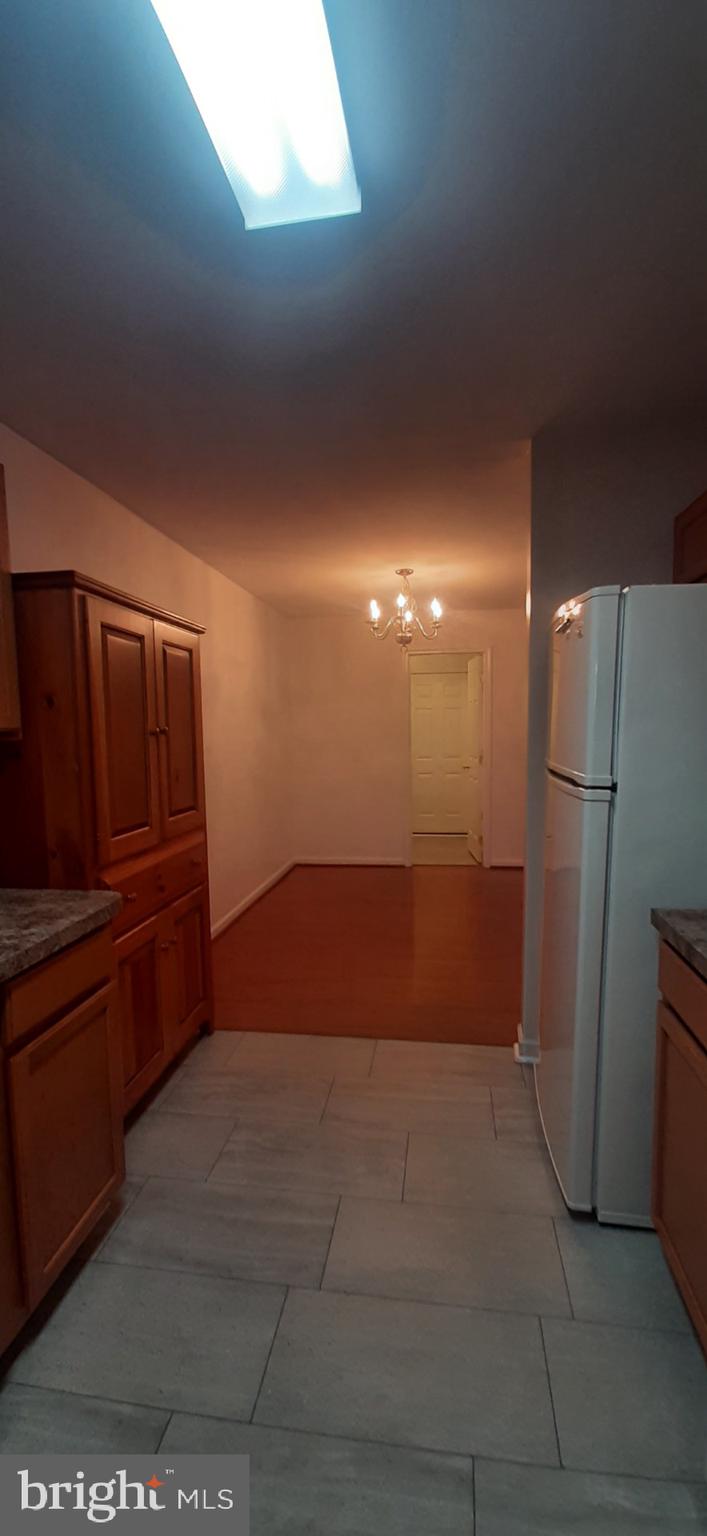 THE TOWNES OF RIDGEWAY - Residential Lease