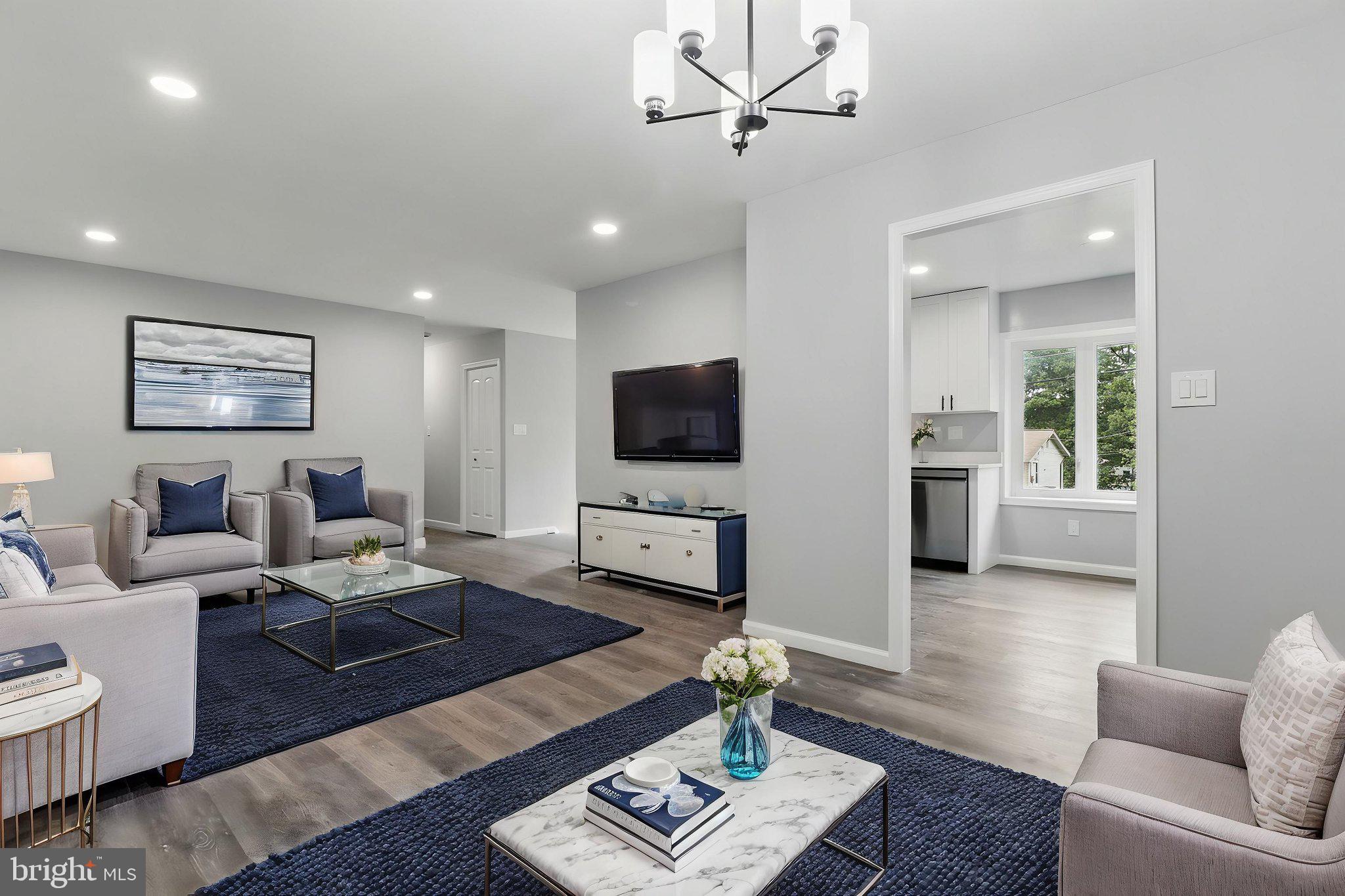 HICKORY HILL - Residential