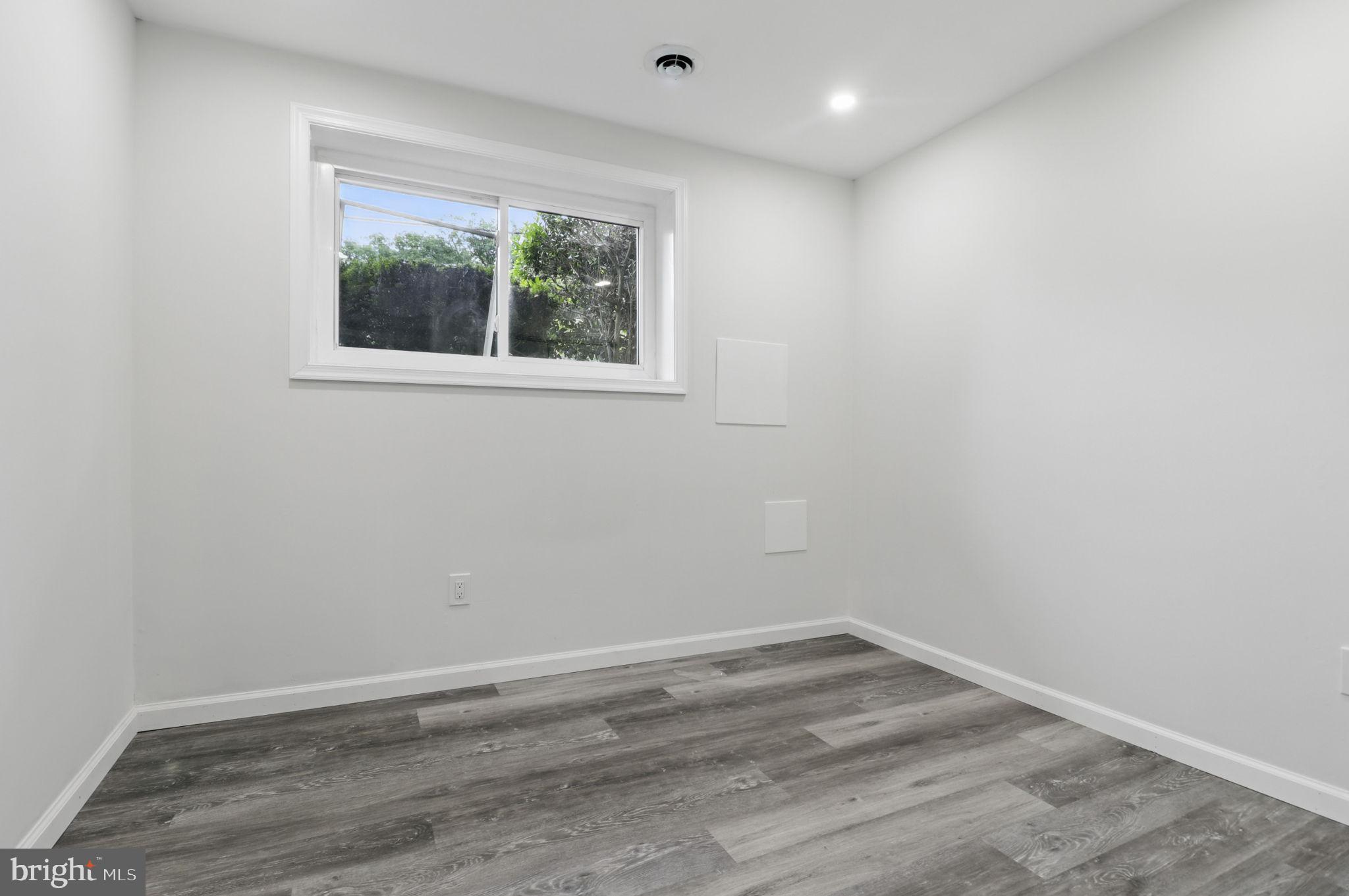 HICKORY HILL - Residential