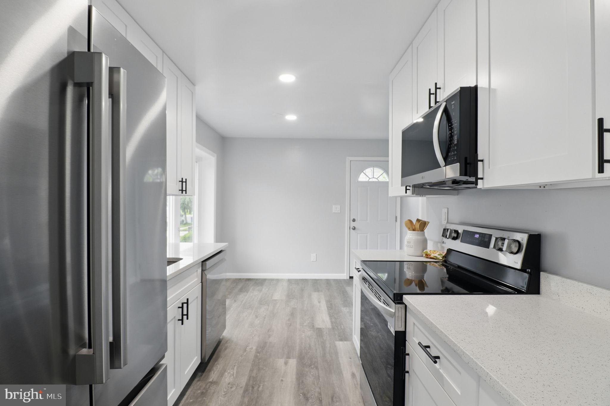 HICKORY HILL - Residential