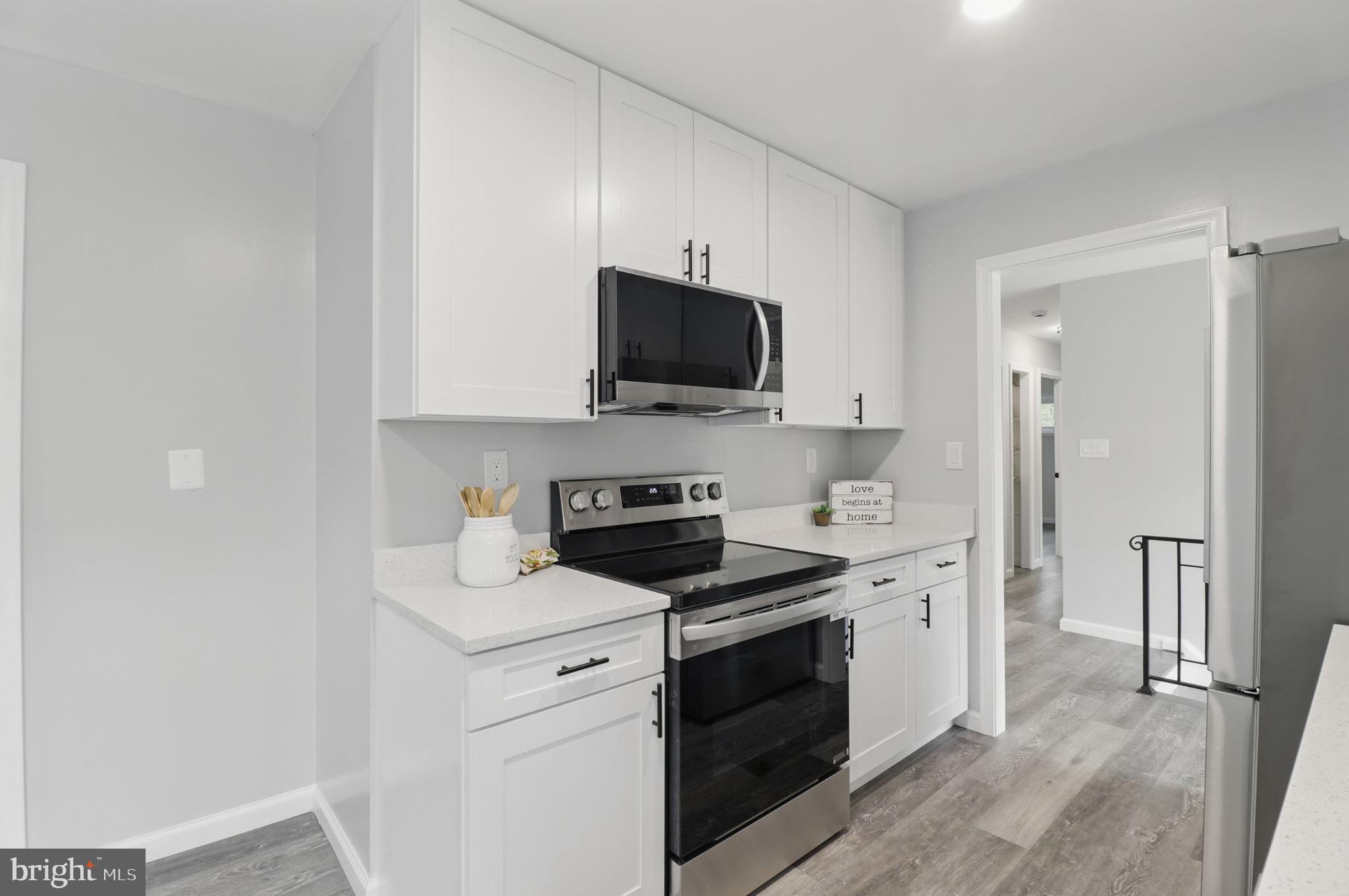 HICKORY HILL - Residential