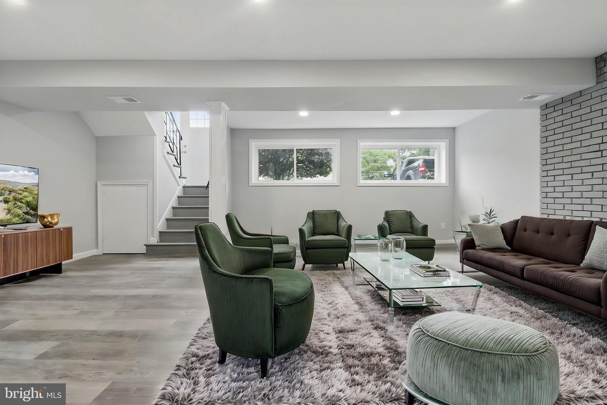 HICKORY HILL - Residential