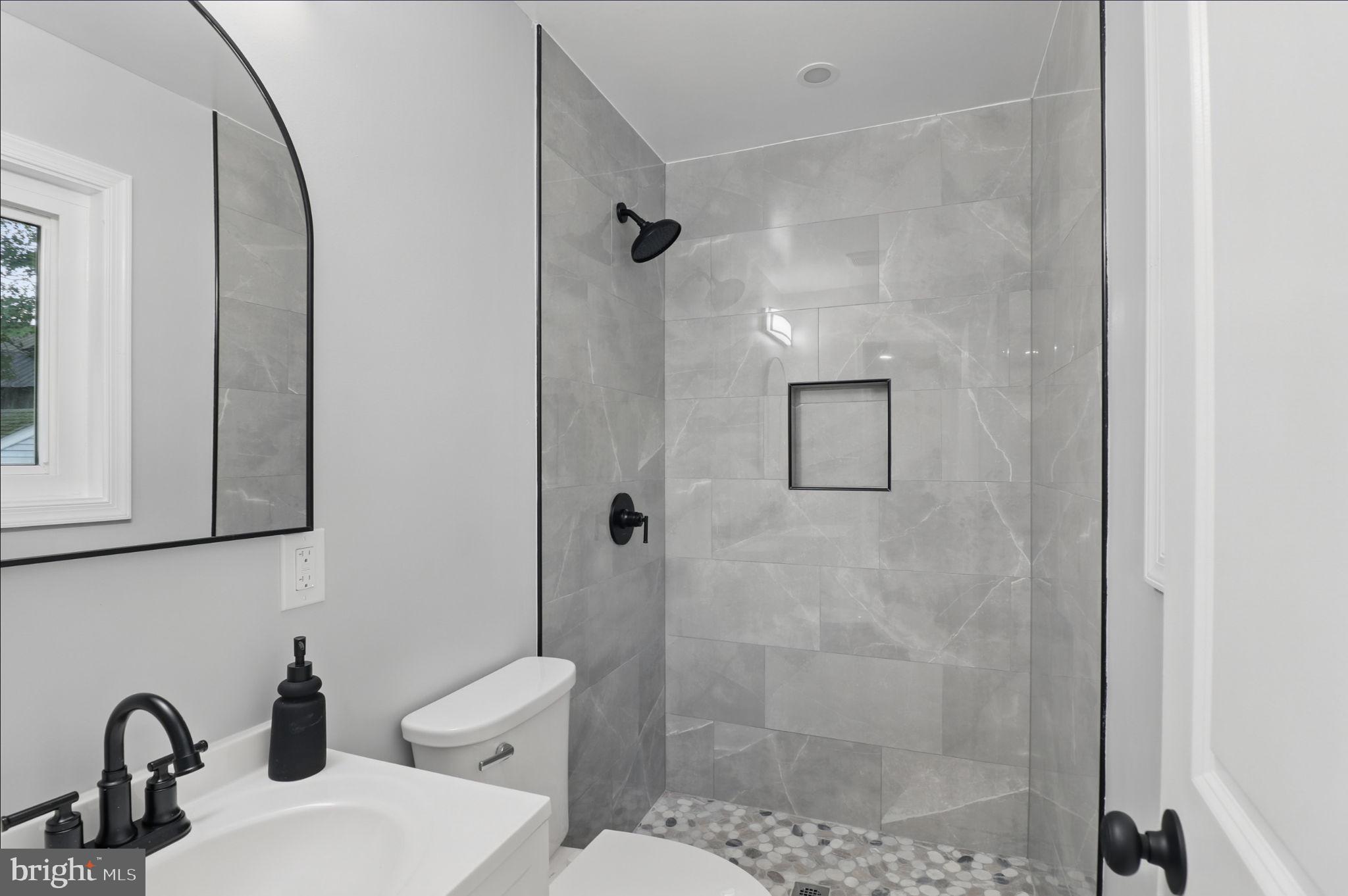 HICKORY HILL - Residential