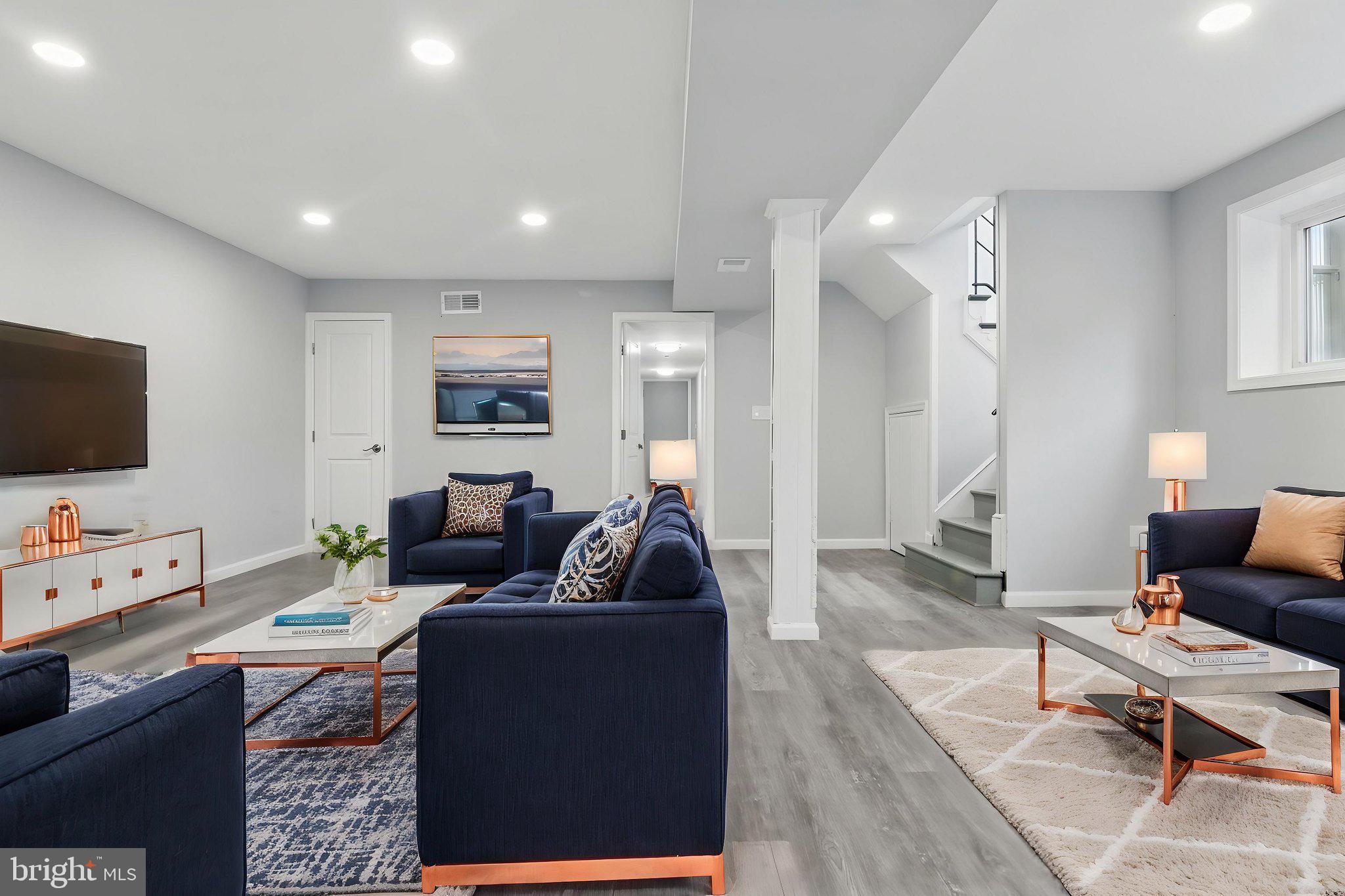 HICKORY HILL - Residential