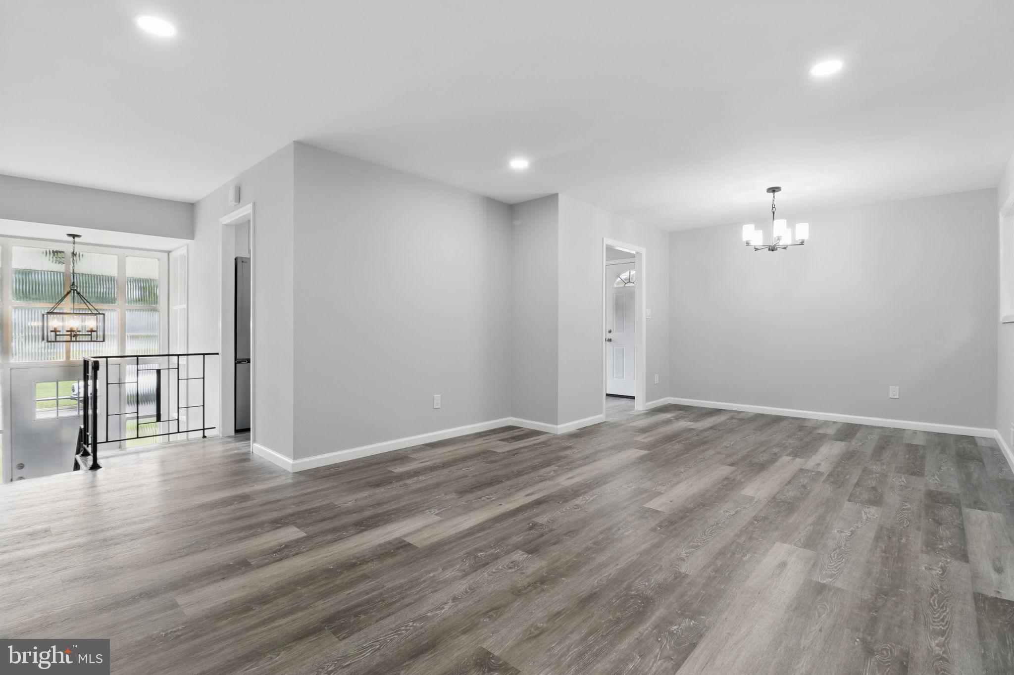 HICKORY HILL - Residential