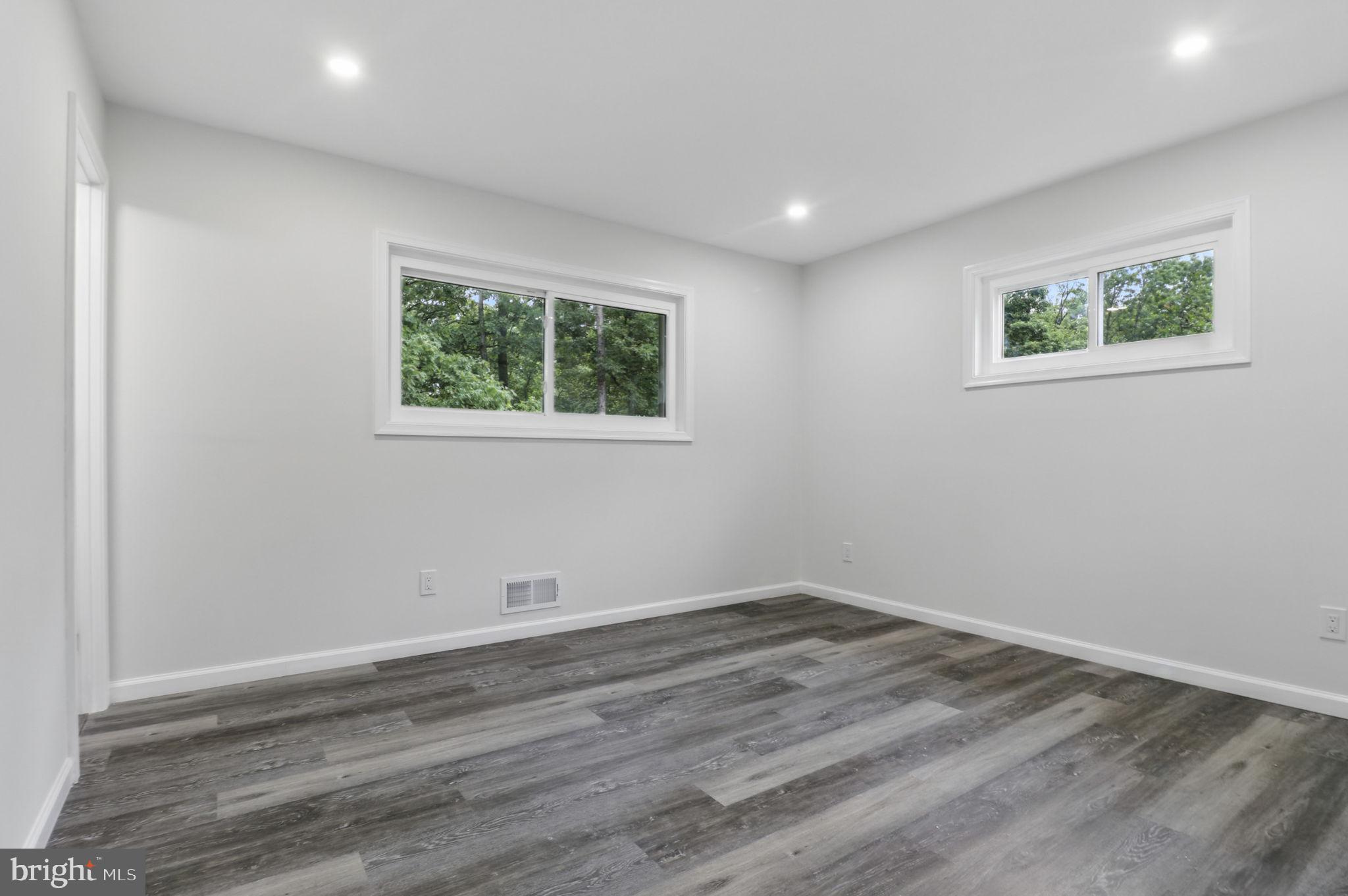 HICKORY HILL - Residential