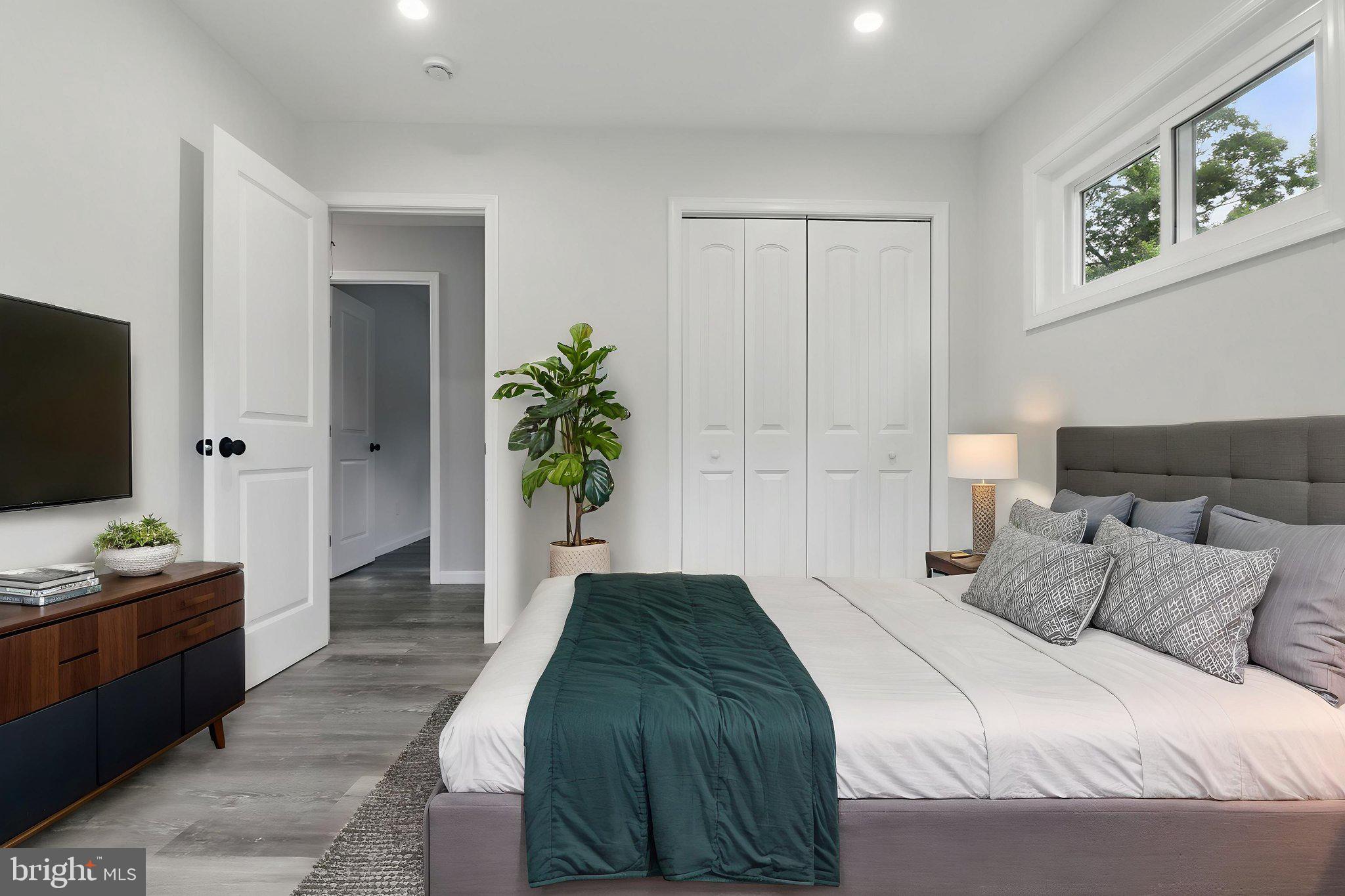 HICKORY HILL - Residential