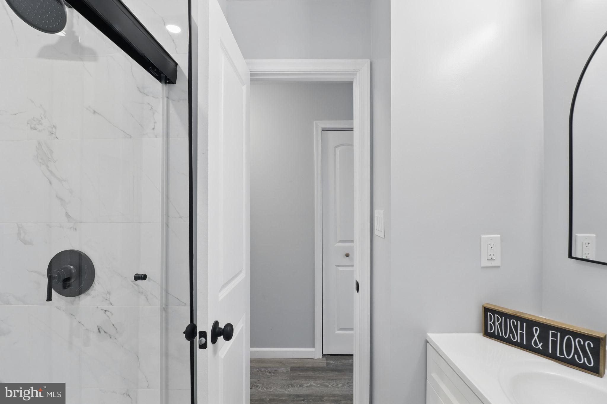 HICKORY HILL - Residential