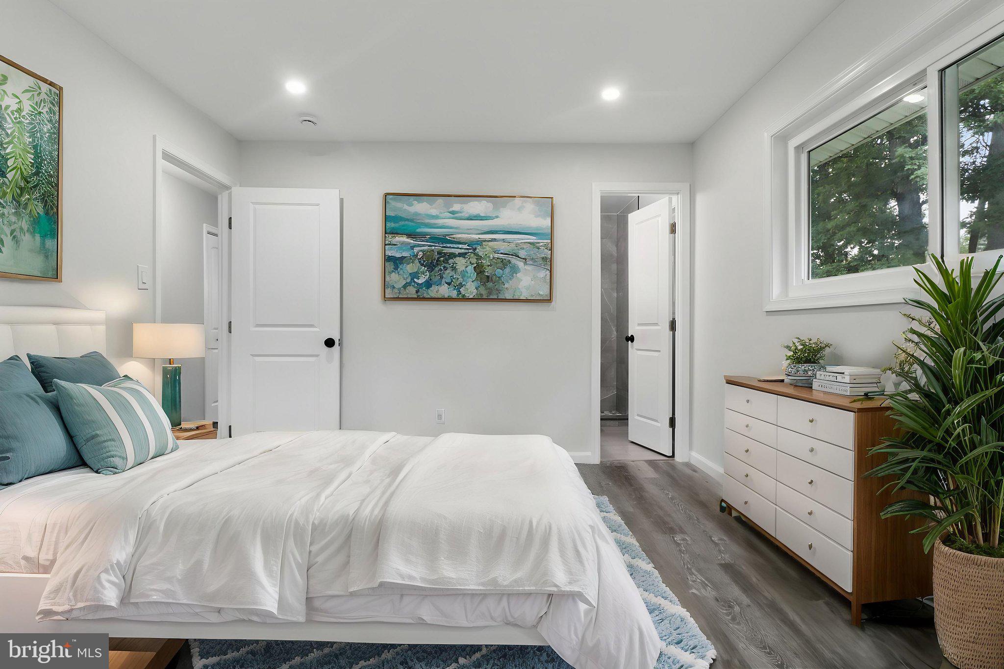 HICKORY HILL - Residential