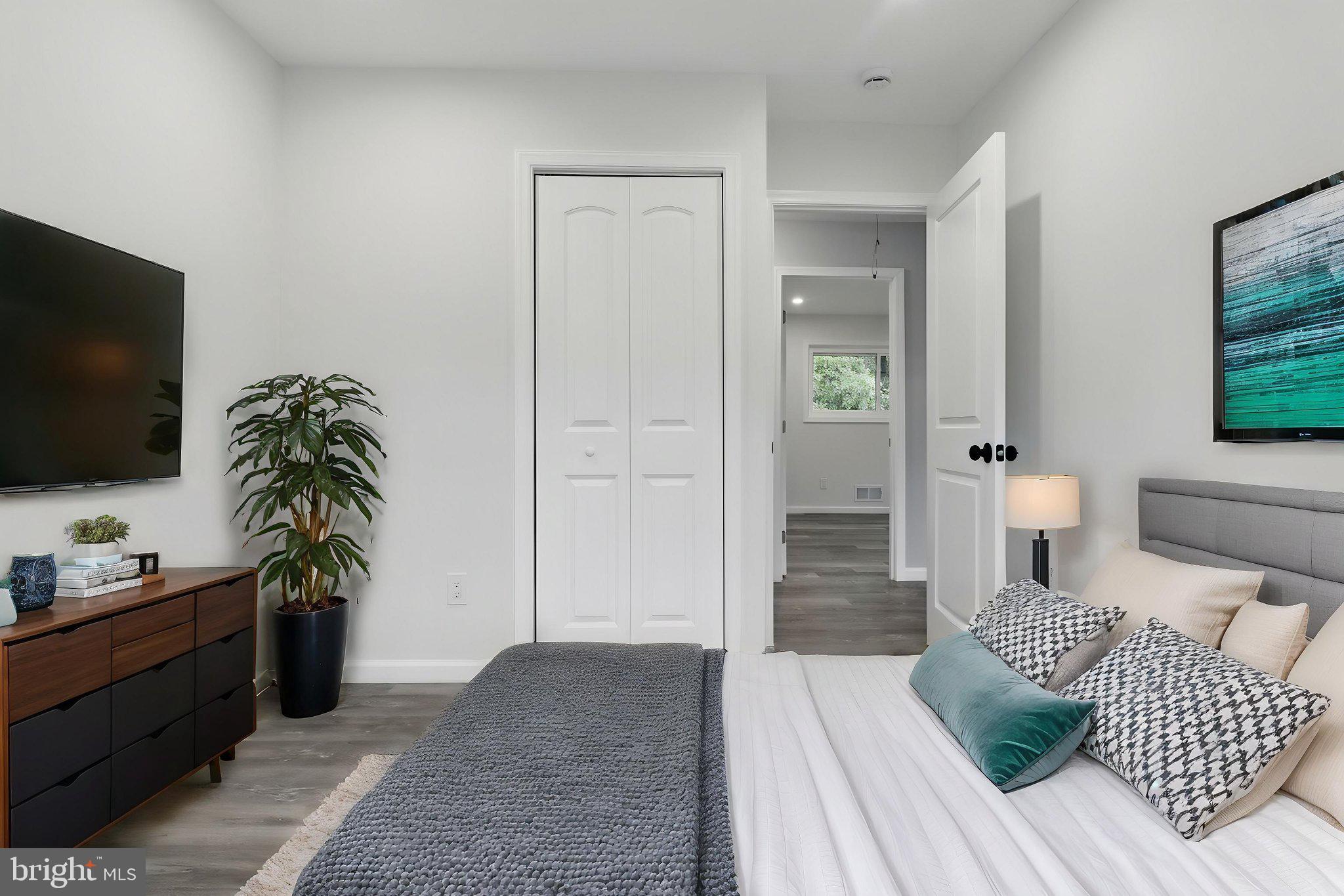 HICKORY HILL - Residential