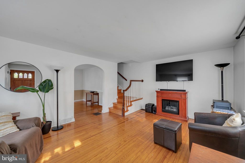 Photo of 421 S Cedar Street, Lititz, PA 17543 (MLS # PALA2053992)