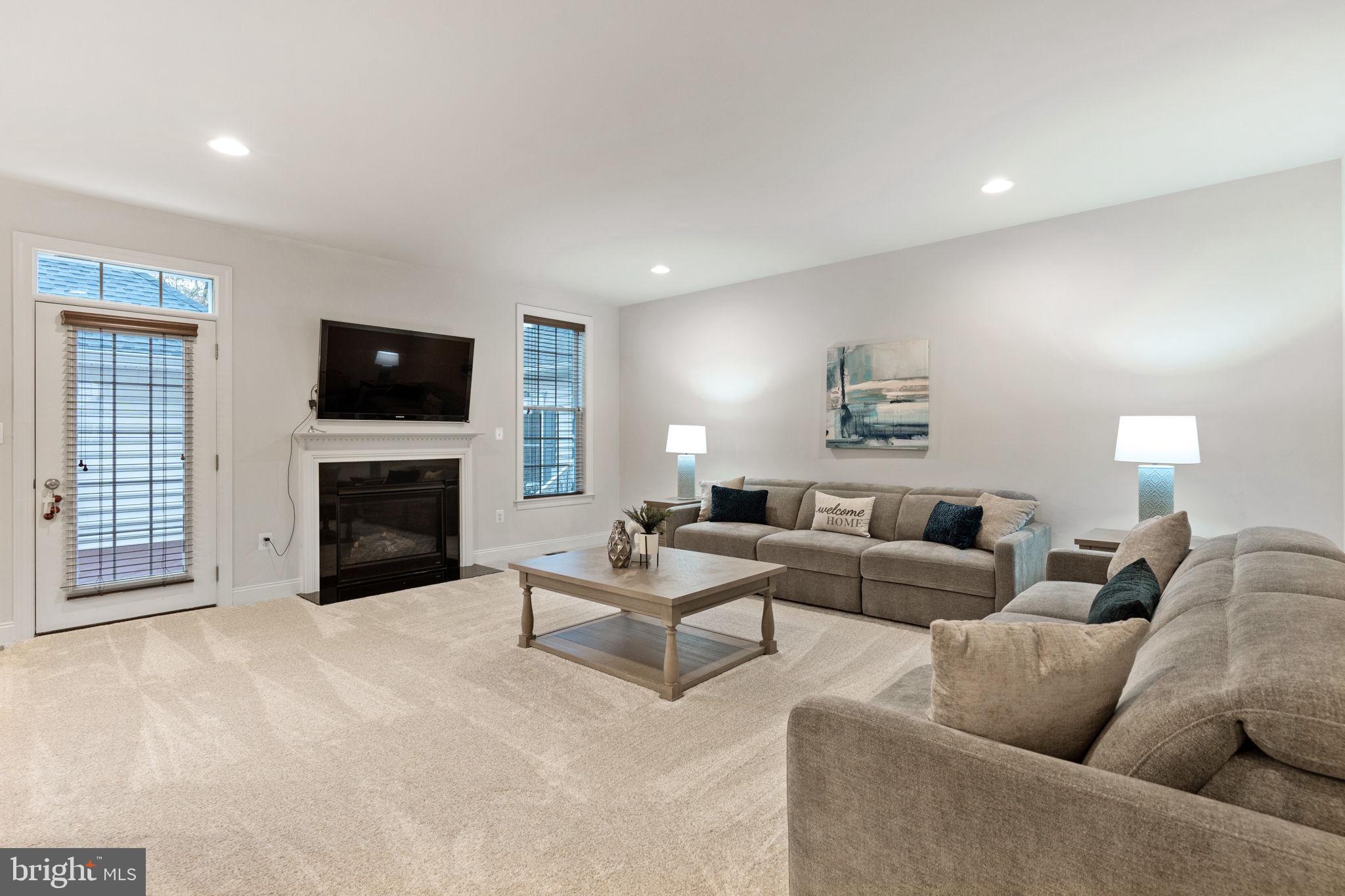 LOUDOUN VALLEY ESTATES 2 - Residential