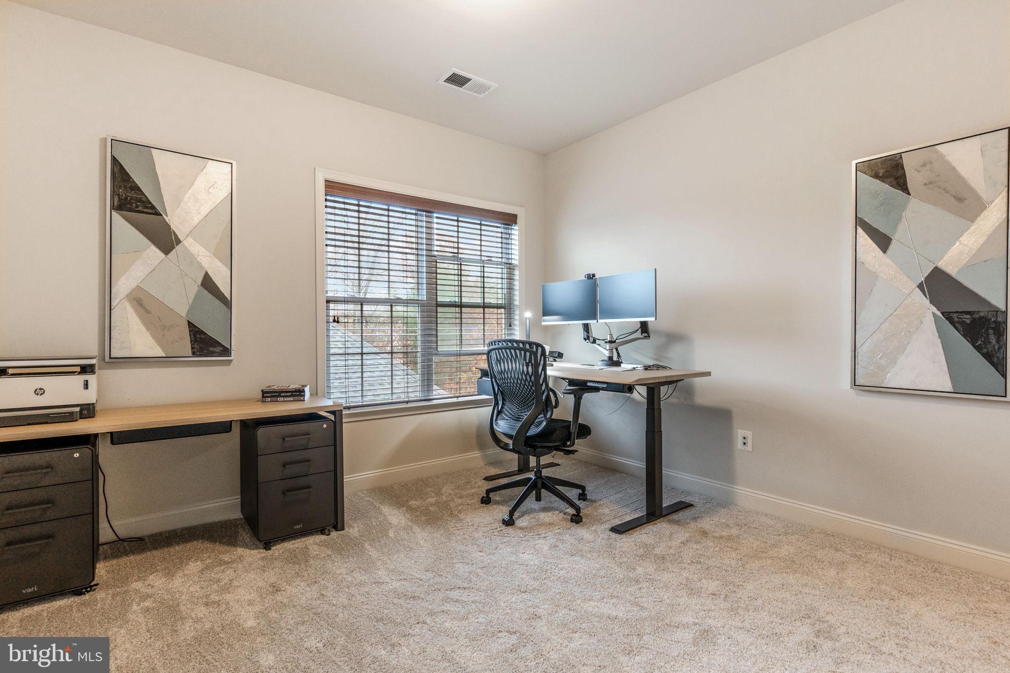 LOUDOUN VALLEY ESTATES 2 - Residential