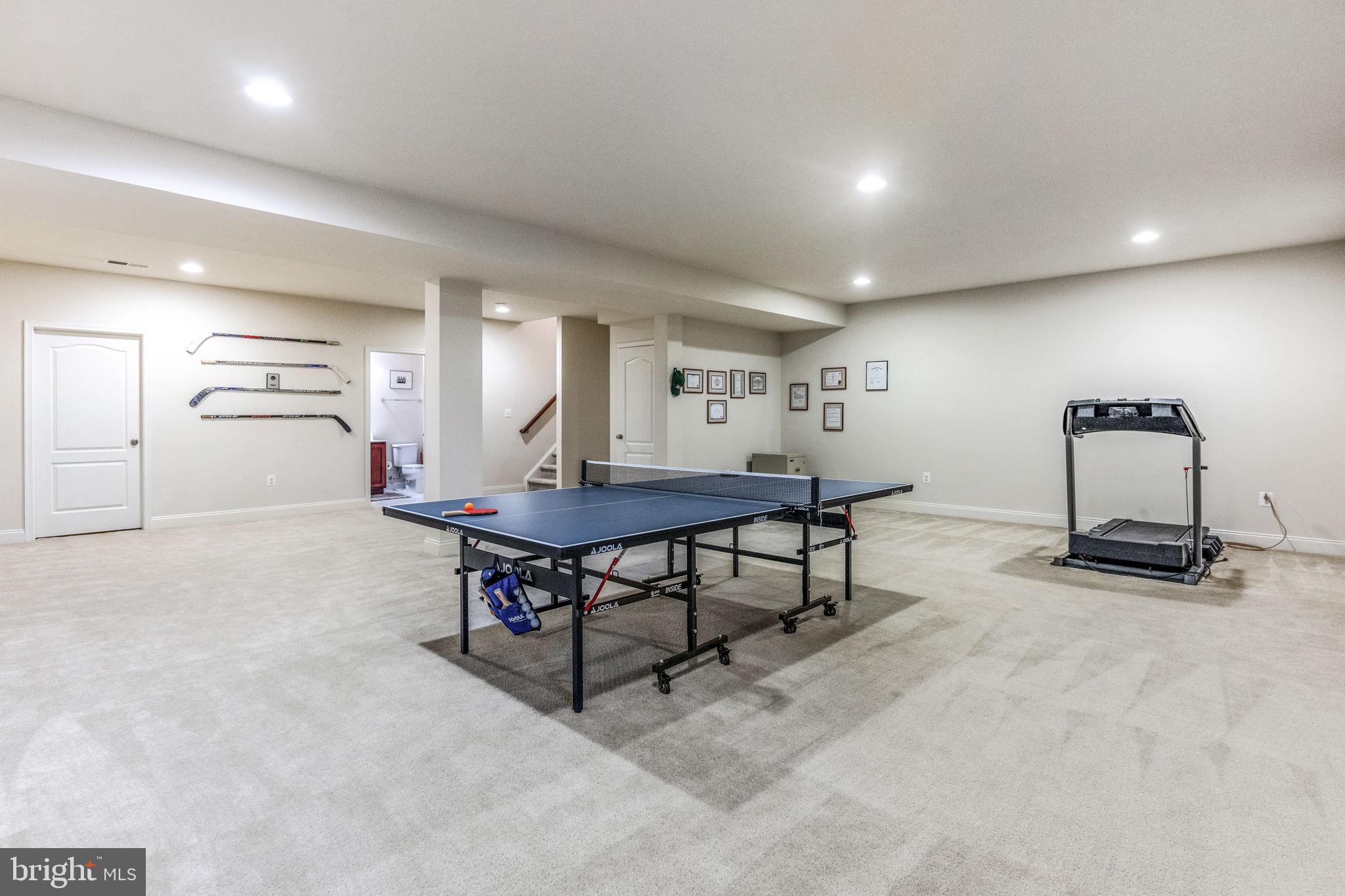 LOUDOUN VALLEY ESTATES 2 - Residential