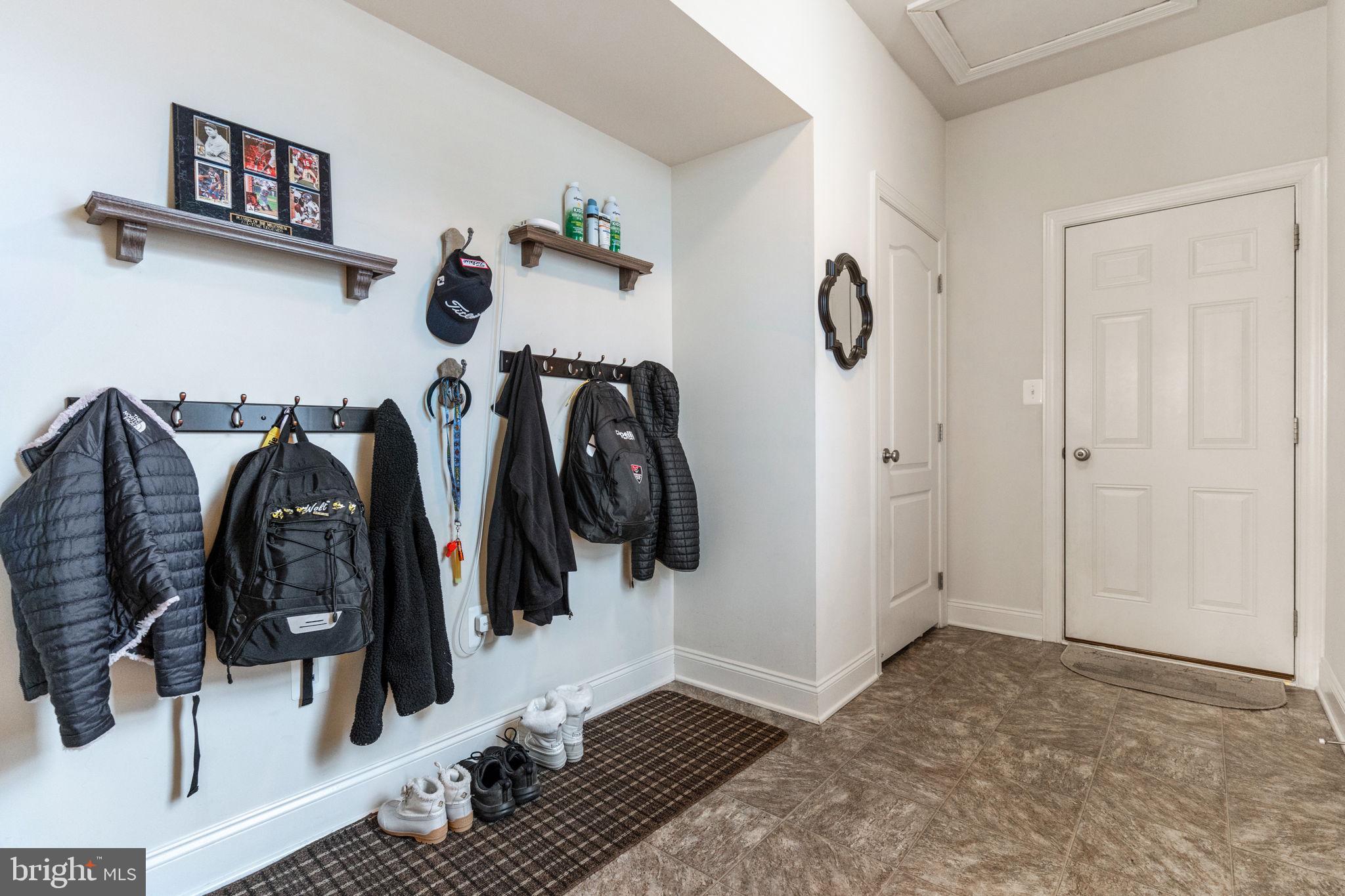 LOUDOUN VALLEY ESTATES 2 - Residential