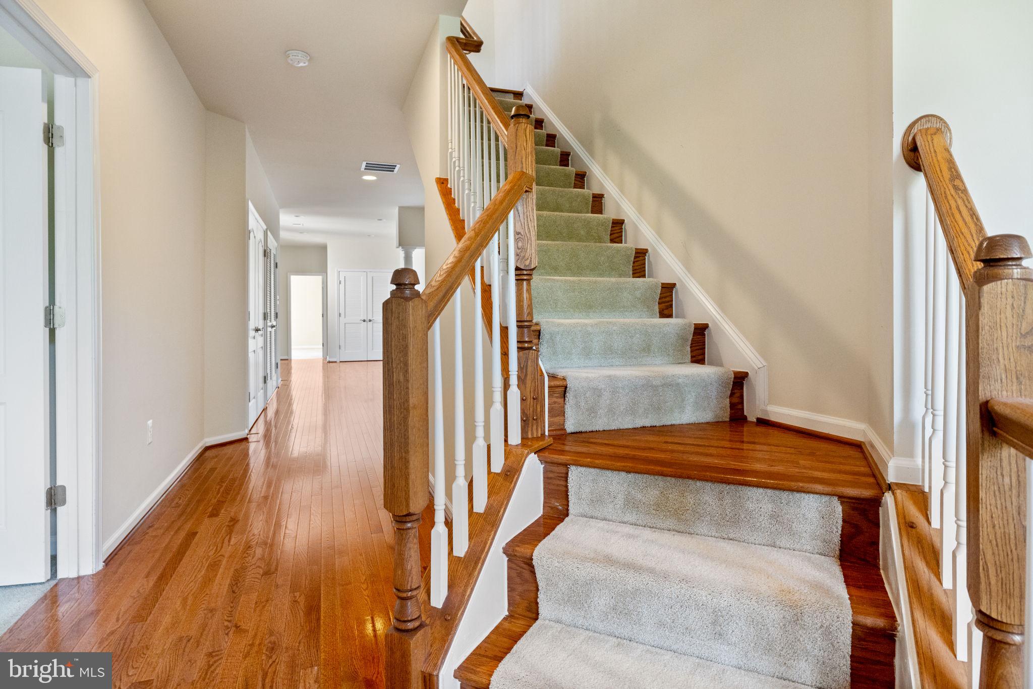 LANSDOWNE TOWN CENTER - Residential