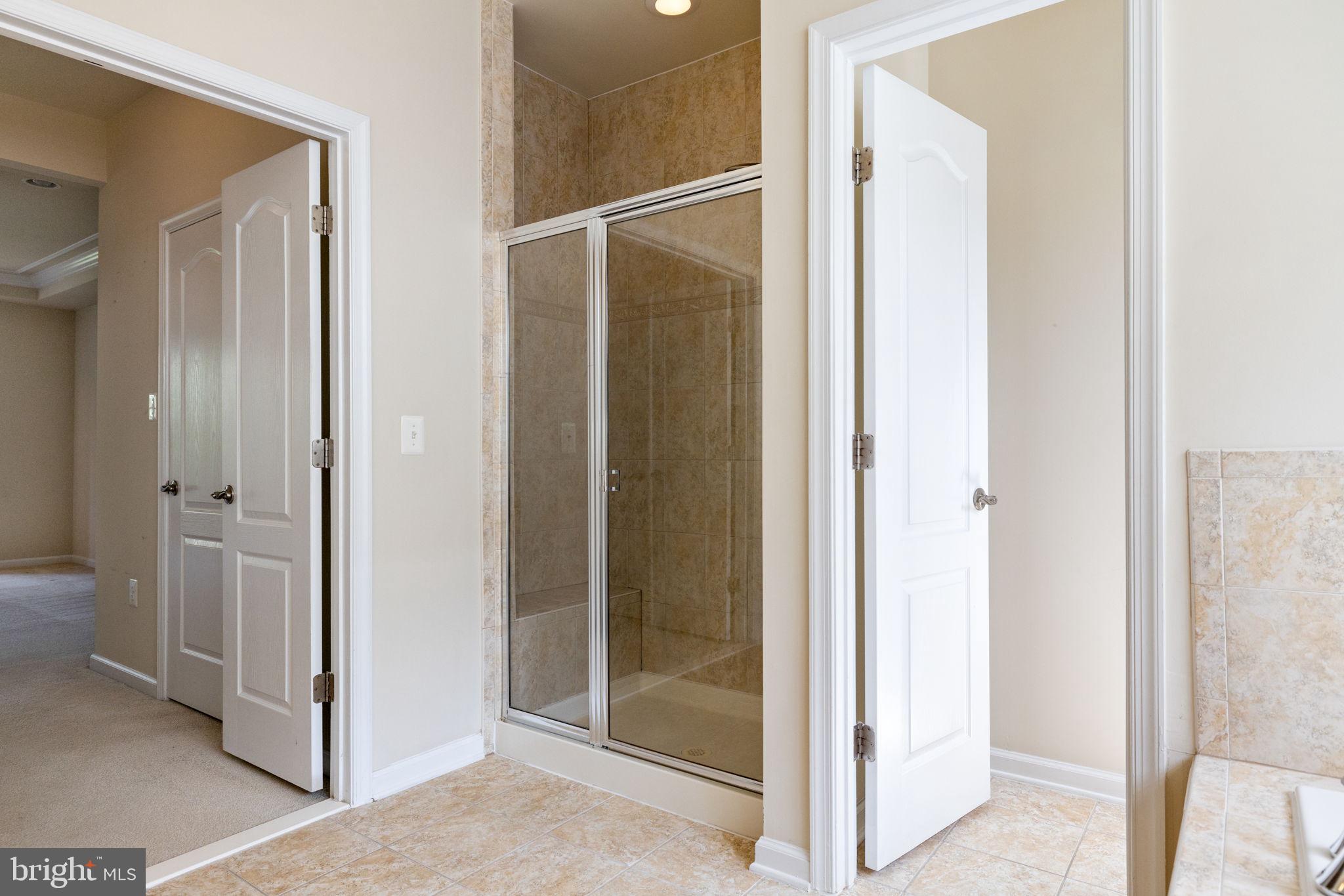 LANSDOWNE TOWN CENTER - Residential