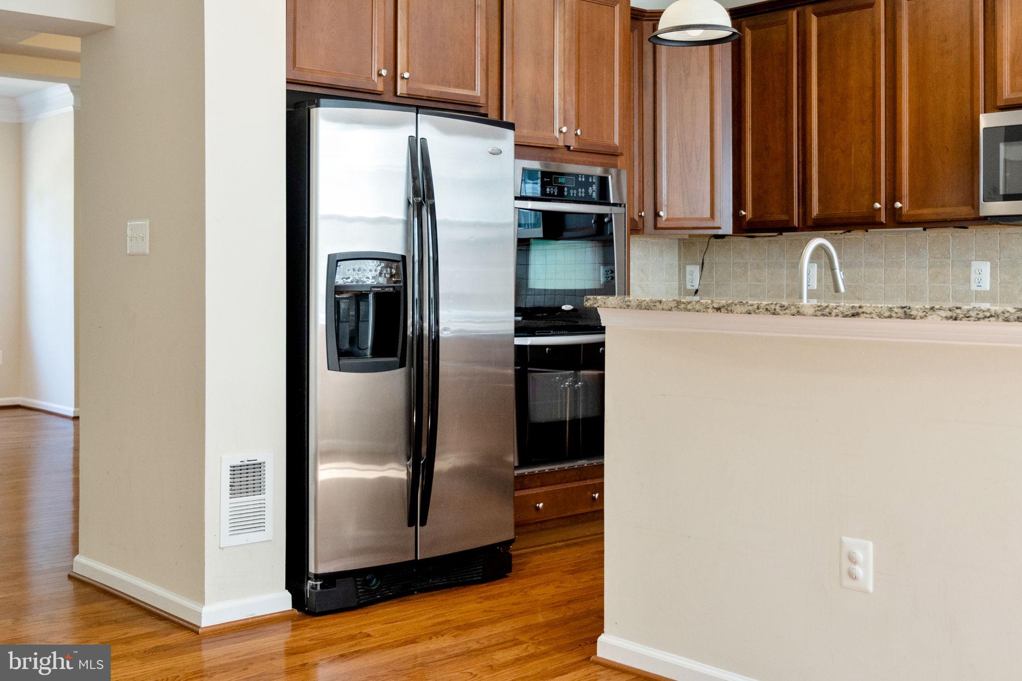 LANSDOWNE TOWN CENTER - Residential